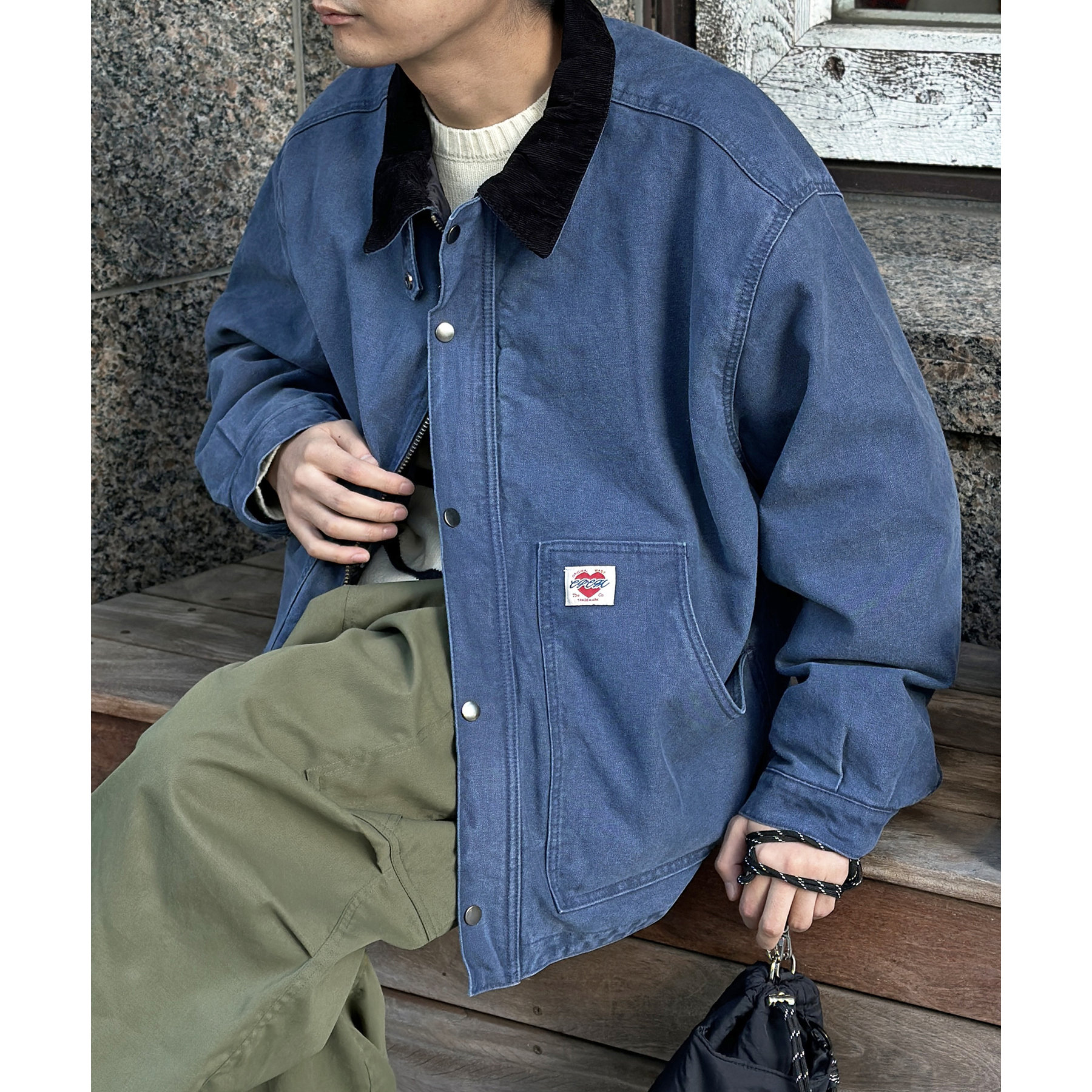 HAMNETT ダークネイビー コーデュロイジャケット ボア襟付き HAMNETT ダークネイビー コーデュロイジャケット ボア襟付き