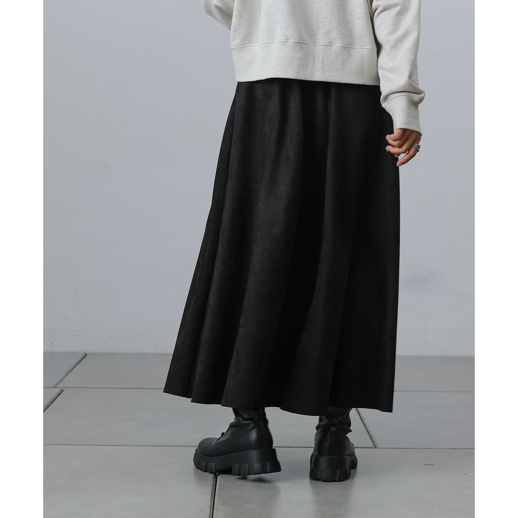 シンセティックスエードアシメスカート | ファッション通販サイト NUGU