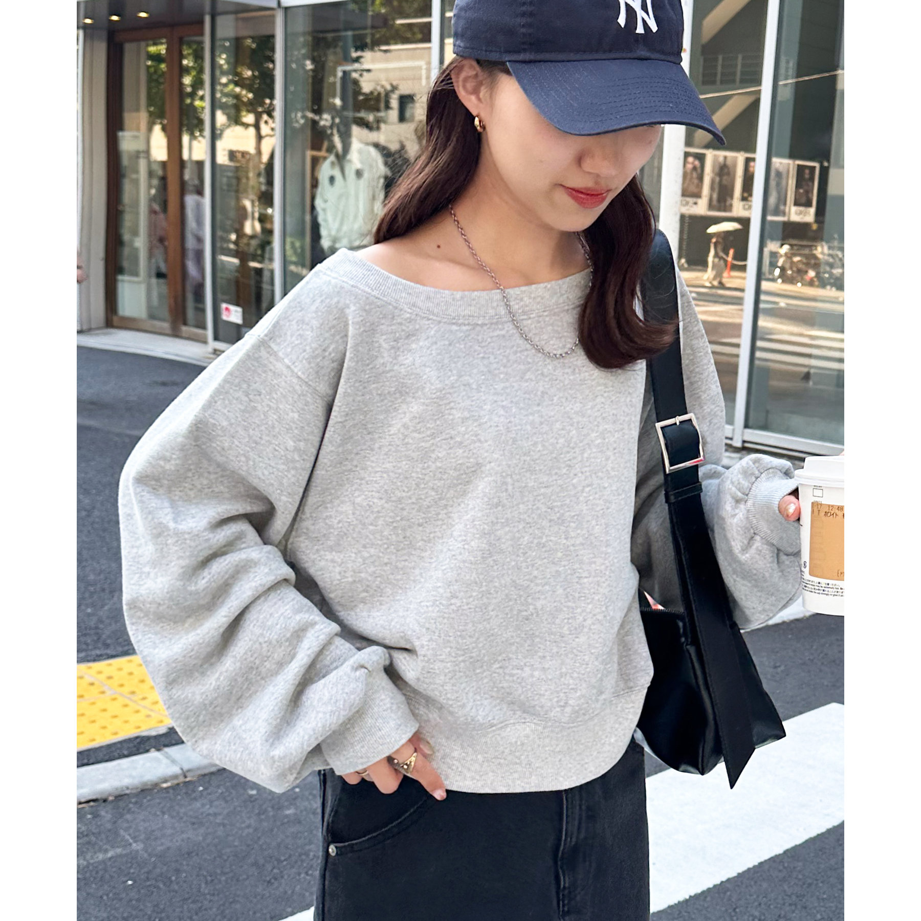 華奢見え】オフショルスウェット《新色追加/WEB限定