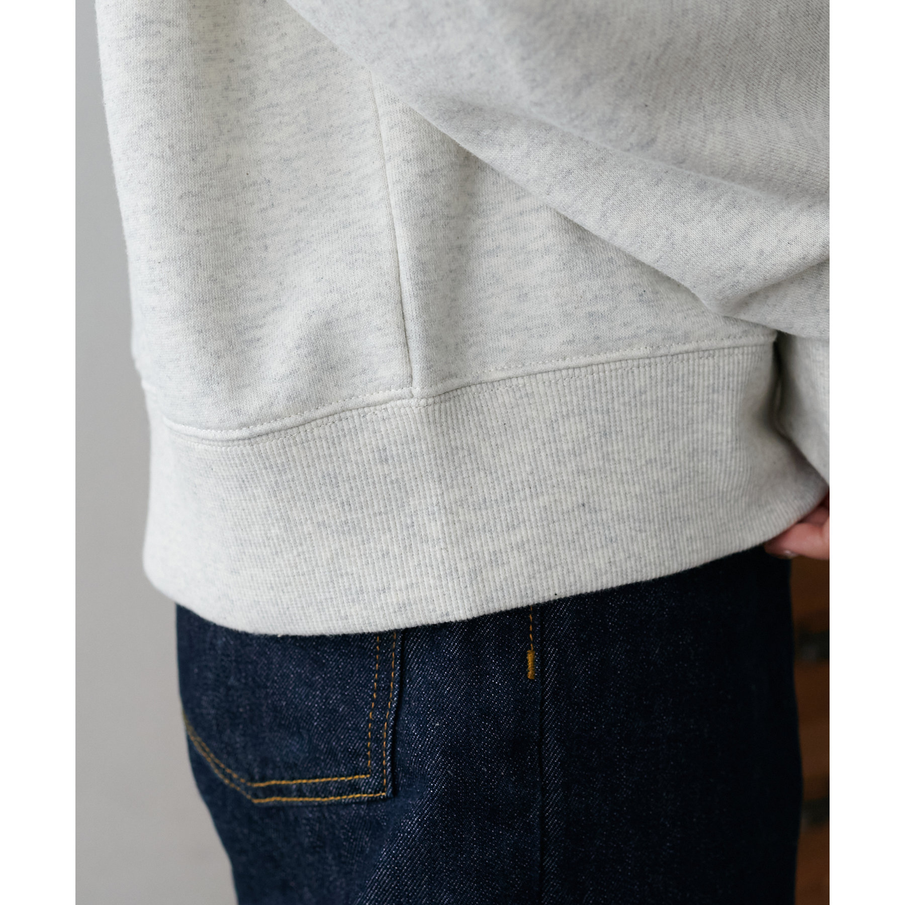 NKNIT ハート型レザーアップリケ トレーナー NKNIT ハート型レザーアップリケ トレーナー NKNIT ハート型