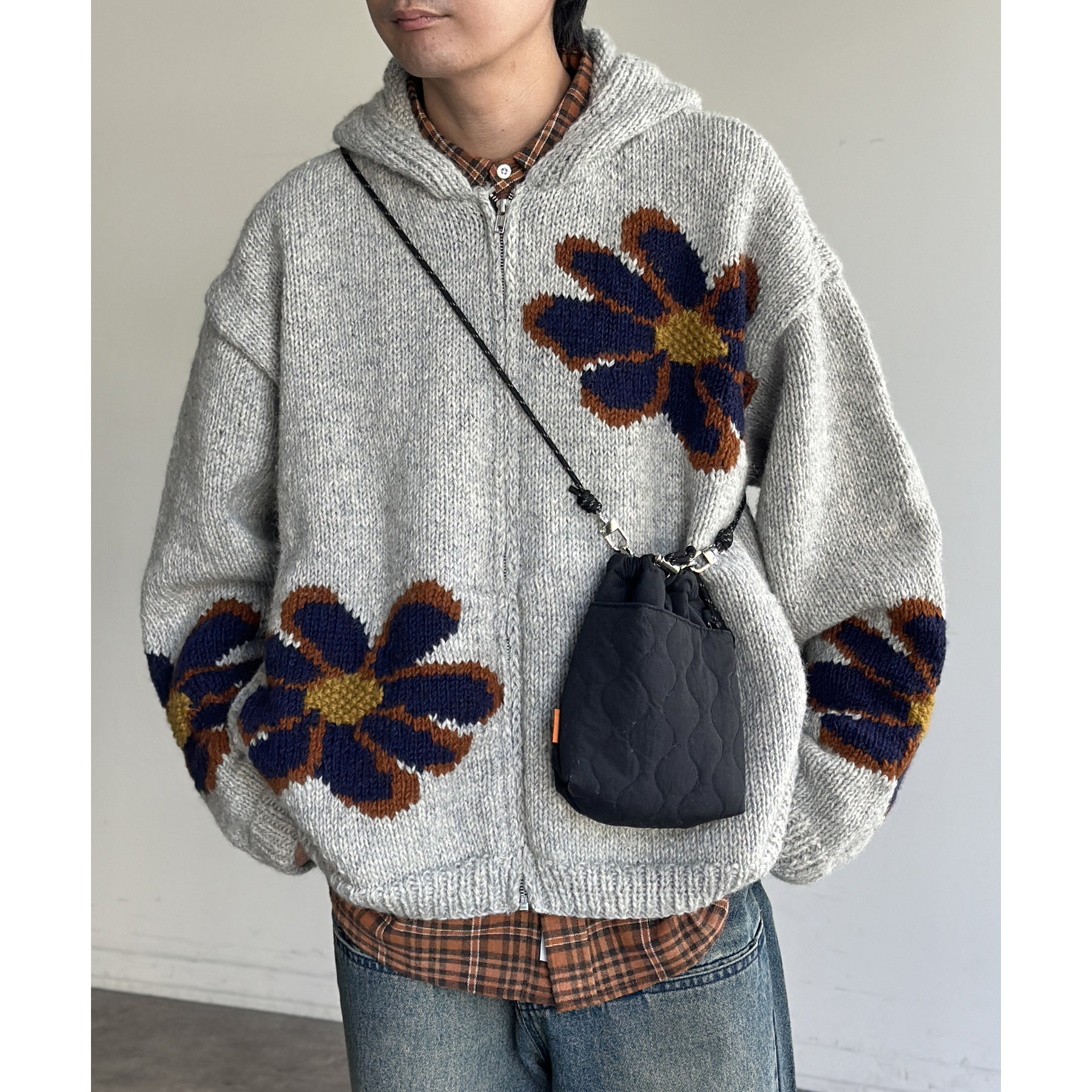 ハンドメイド　ニットパーカー 楽天市場】ぽわん「 手元透かし ニット 」 フード ニットパーカー