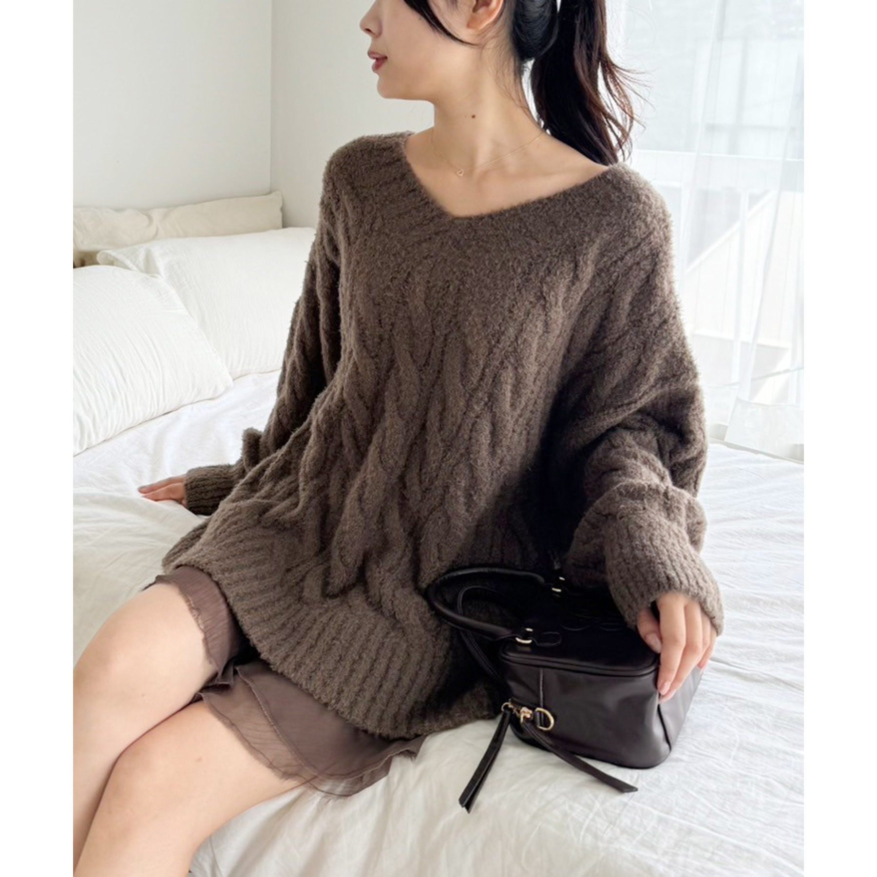 Vネックケーブルニットワンピ | ファッション通販サイト NUGU