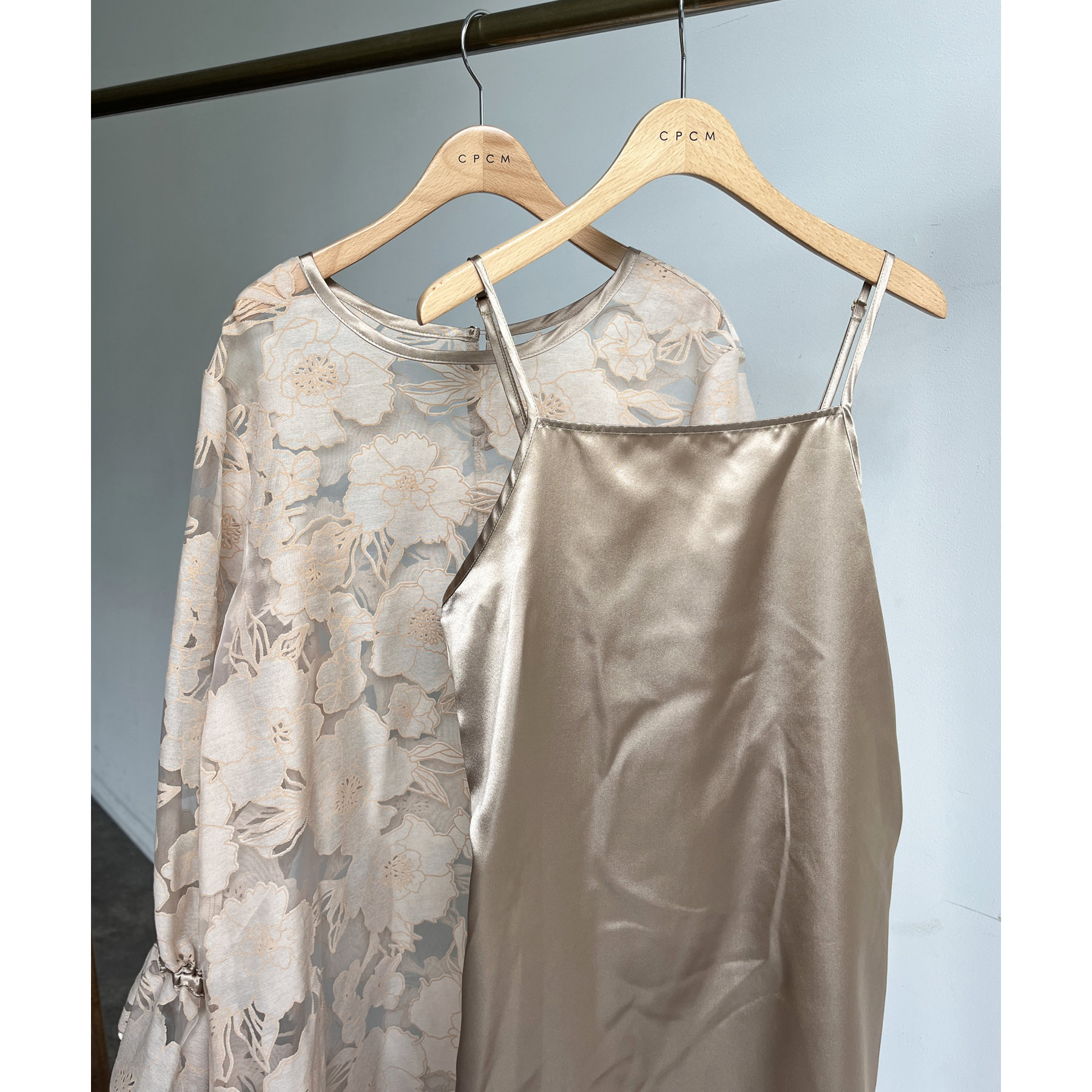 DINT オーガンジーフラワーワンピース 13550359_205_1_1800x1800_17401