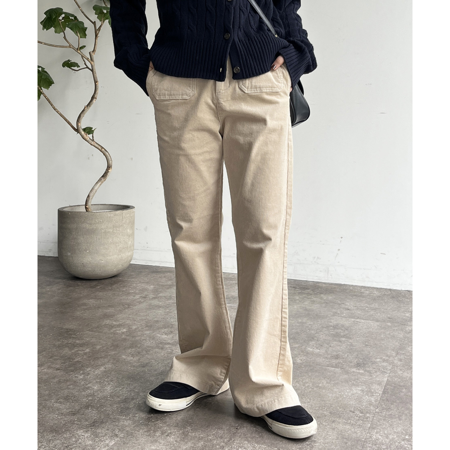 ストレッチコーデュロイフレアパンツ | ファッション通販サイト NUGU