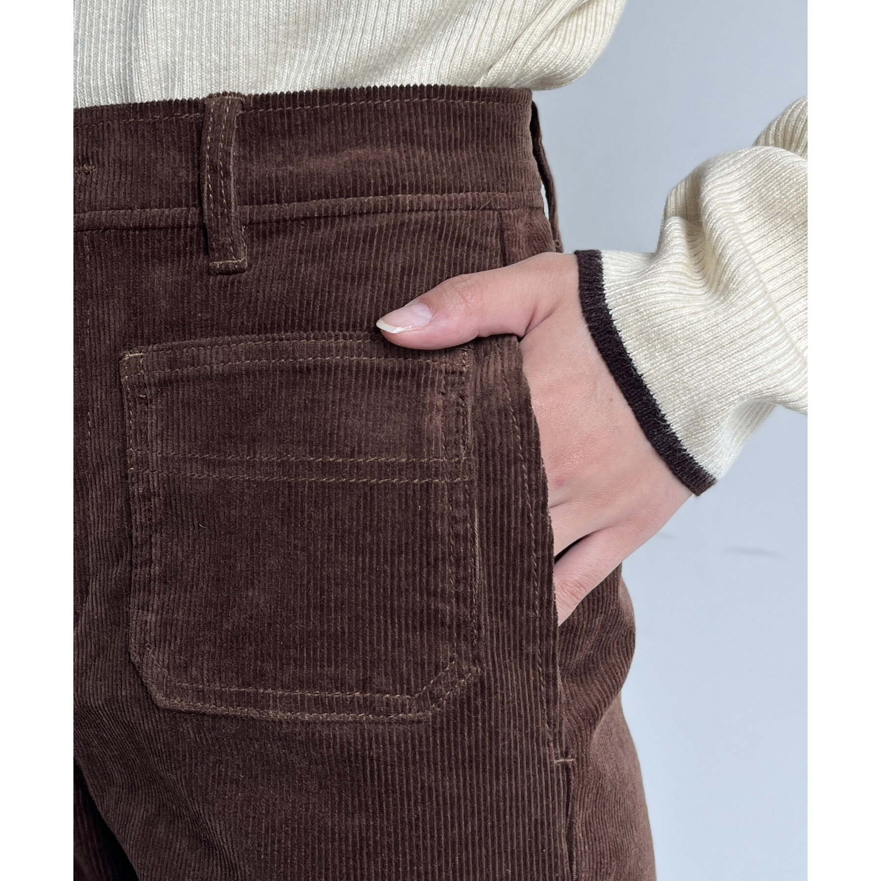 ストレッチコーデュロイフレアパンツ | ファッション通販サイト NUGU