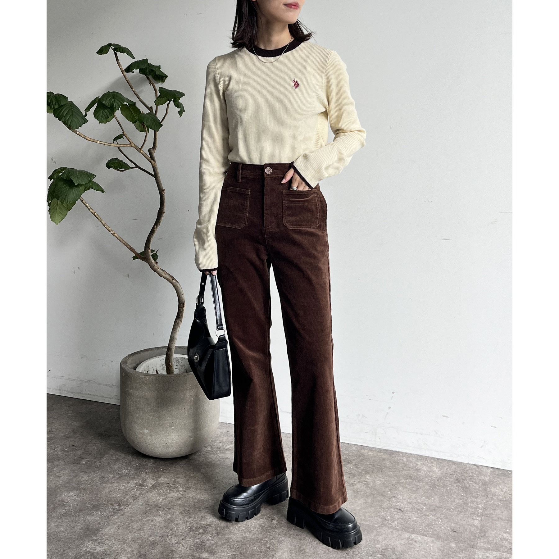 ストレッチコーデュロイフレアパンツ | ファッション通販サイト NUGU