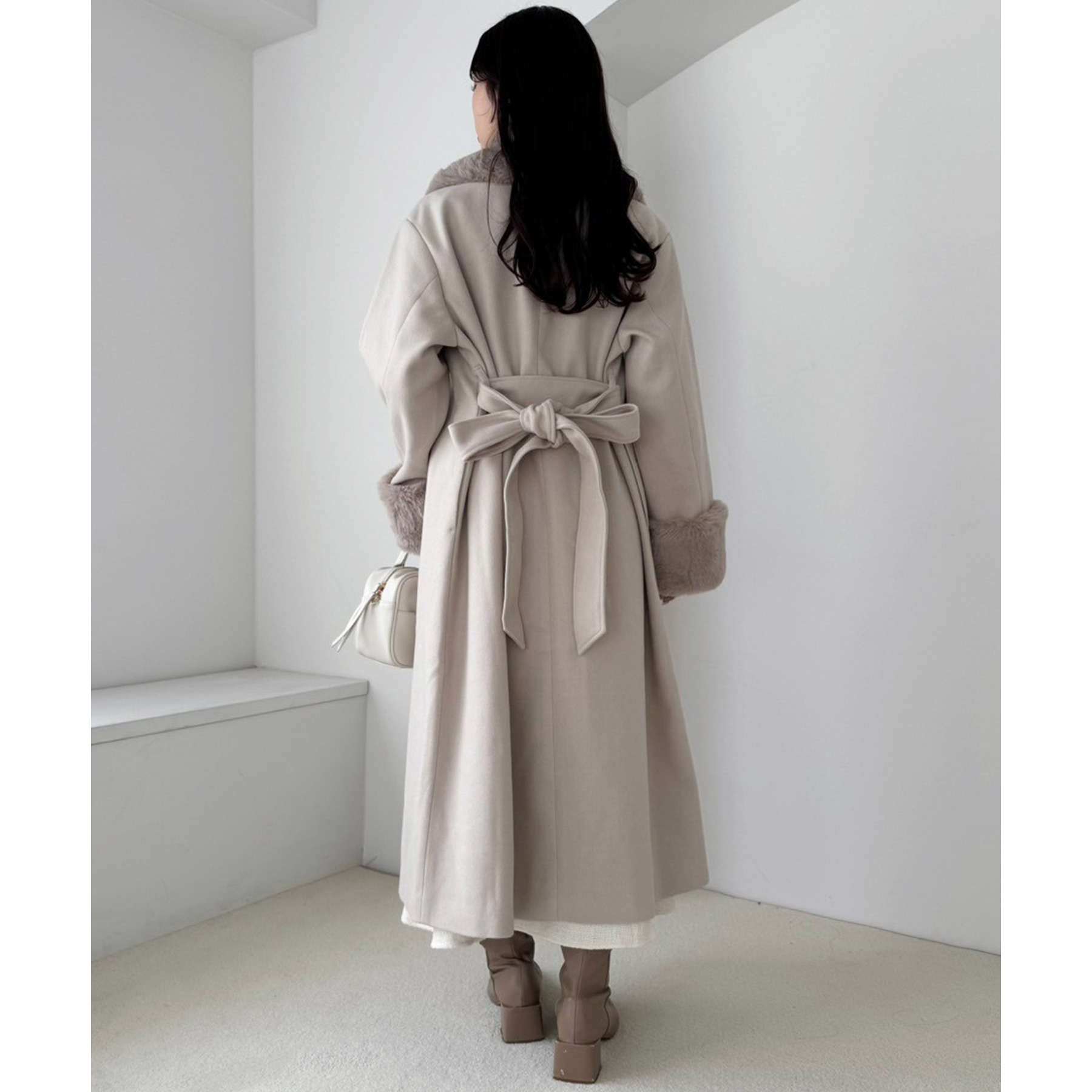 フェイクファー付きロングコート／マルチWAYデザイン | ファッション