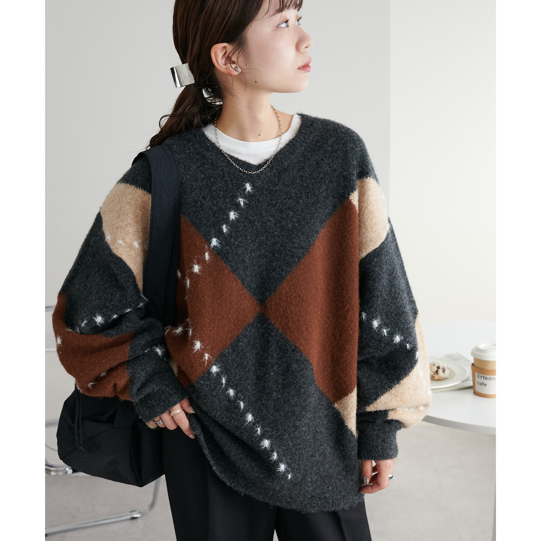 ユニセックス】アーガイルVネックニット | ファッション通販サイト NUGU