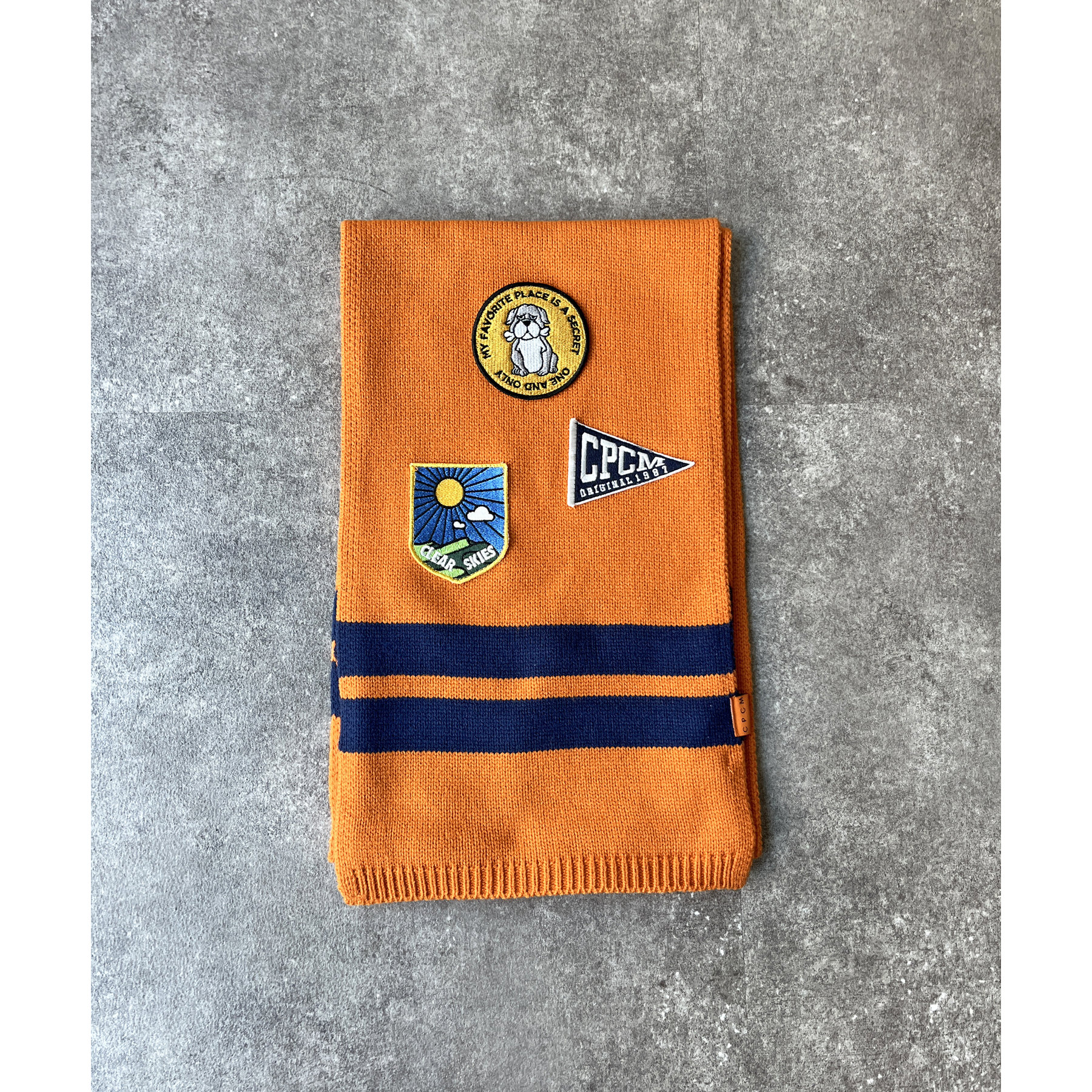 ワッペン付きラインマフラー | ファッション通販サイト NUGU