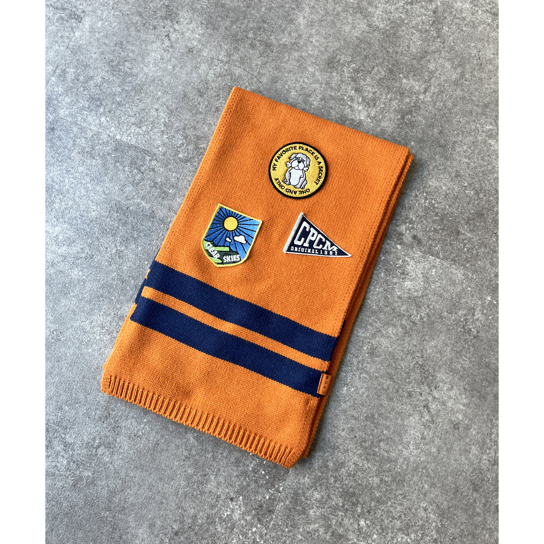 ワッペン付きラインマフラー | ファッション通販サイト NUGU