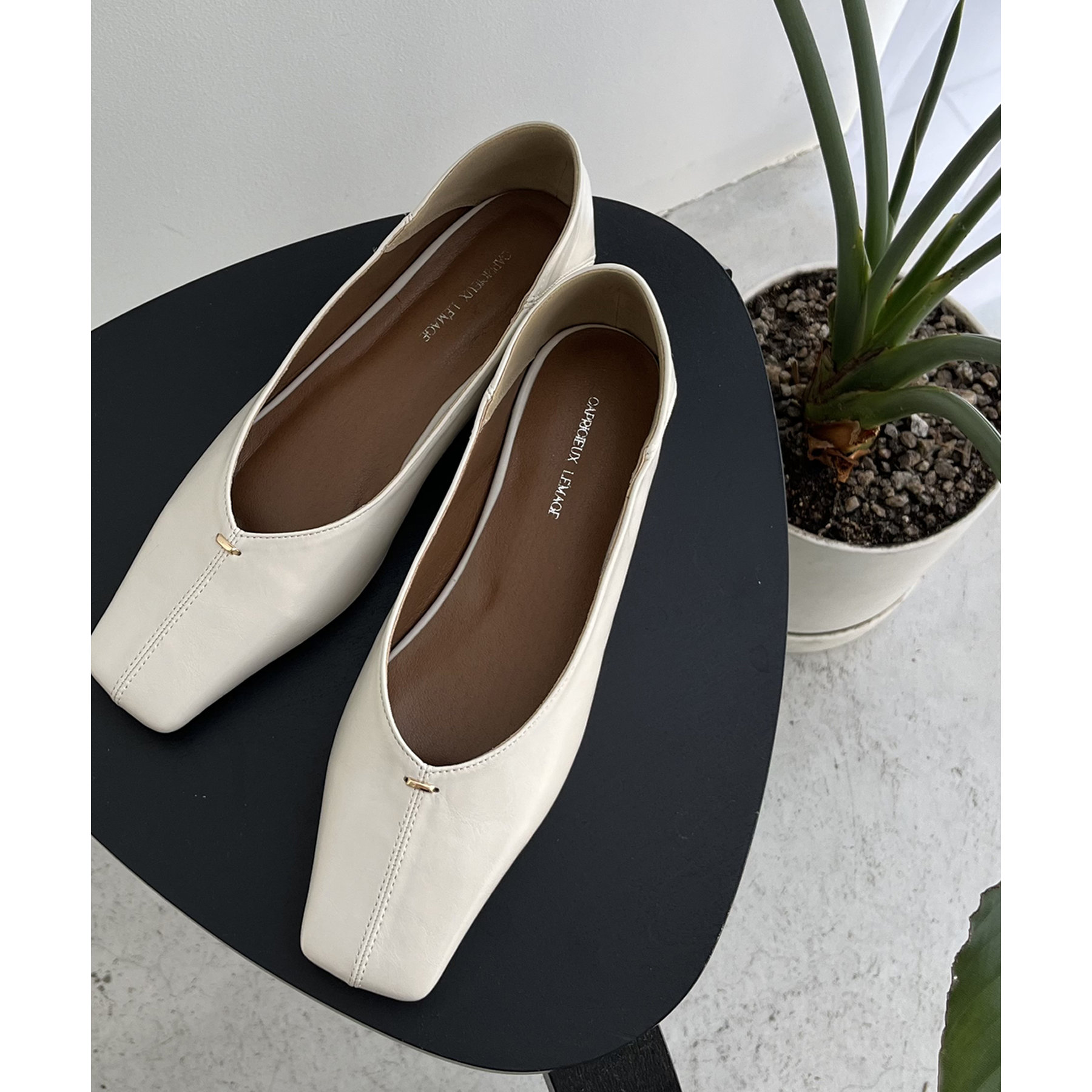 スクエアステッチフラットシューズ スクエアステッチフラットシューズ | ファッション通販サイト NUGU