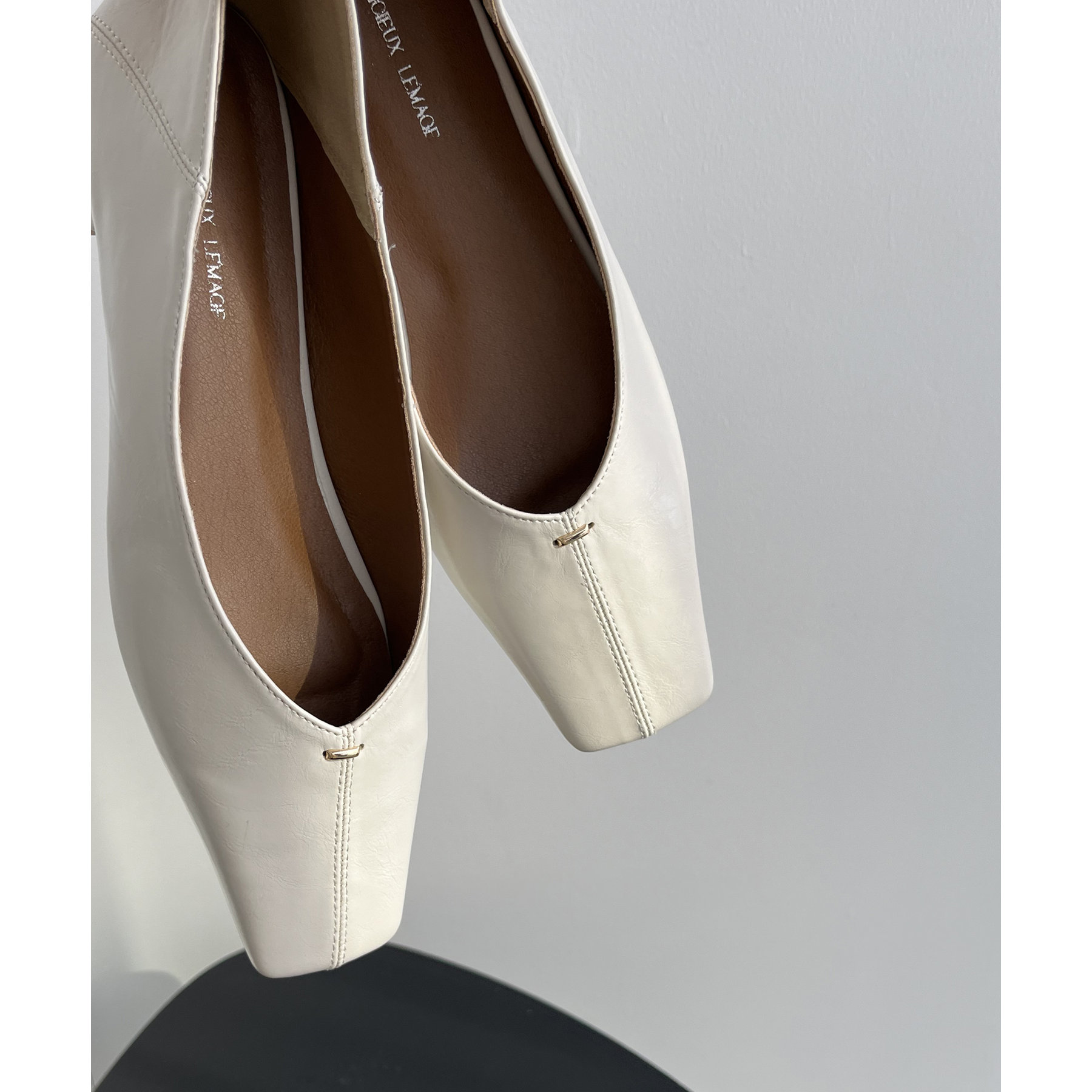 スクエアステッチフラットシューズ | ファッション通販サイト NUGU