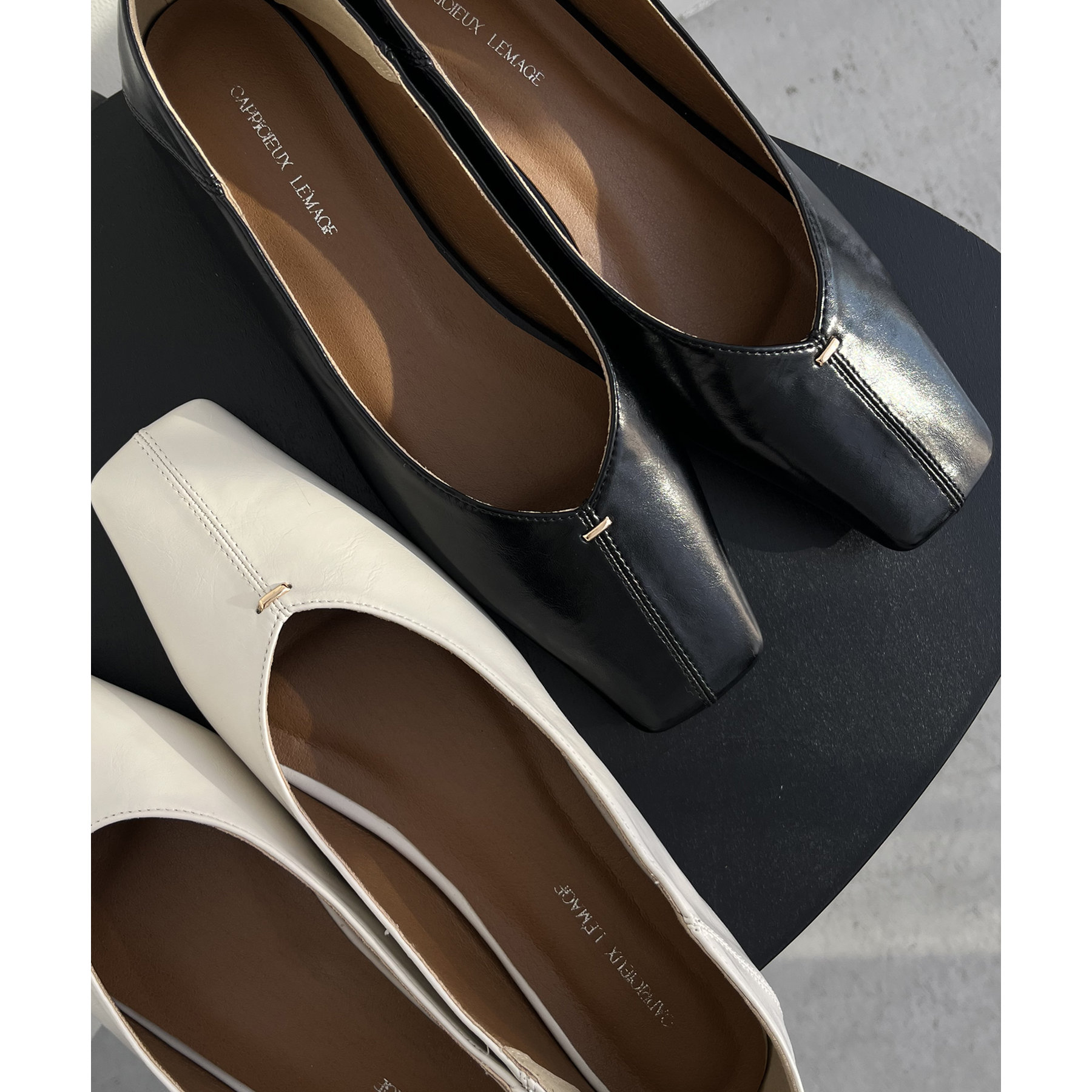 良品 ピッピシック フラットシューズ （23㌢） 変形 スクエア グレージュ 良品 ピッピシック フラットシューズ （23㌢） 変形 スクエア