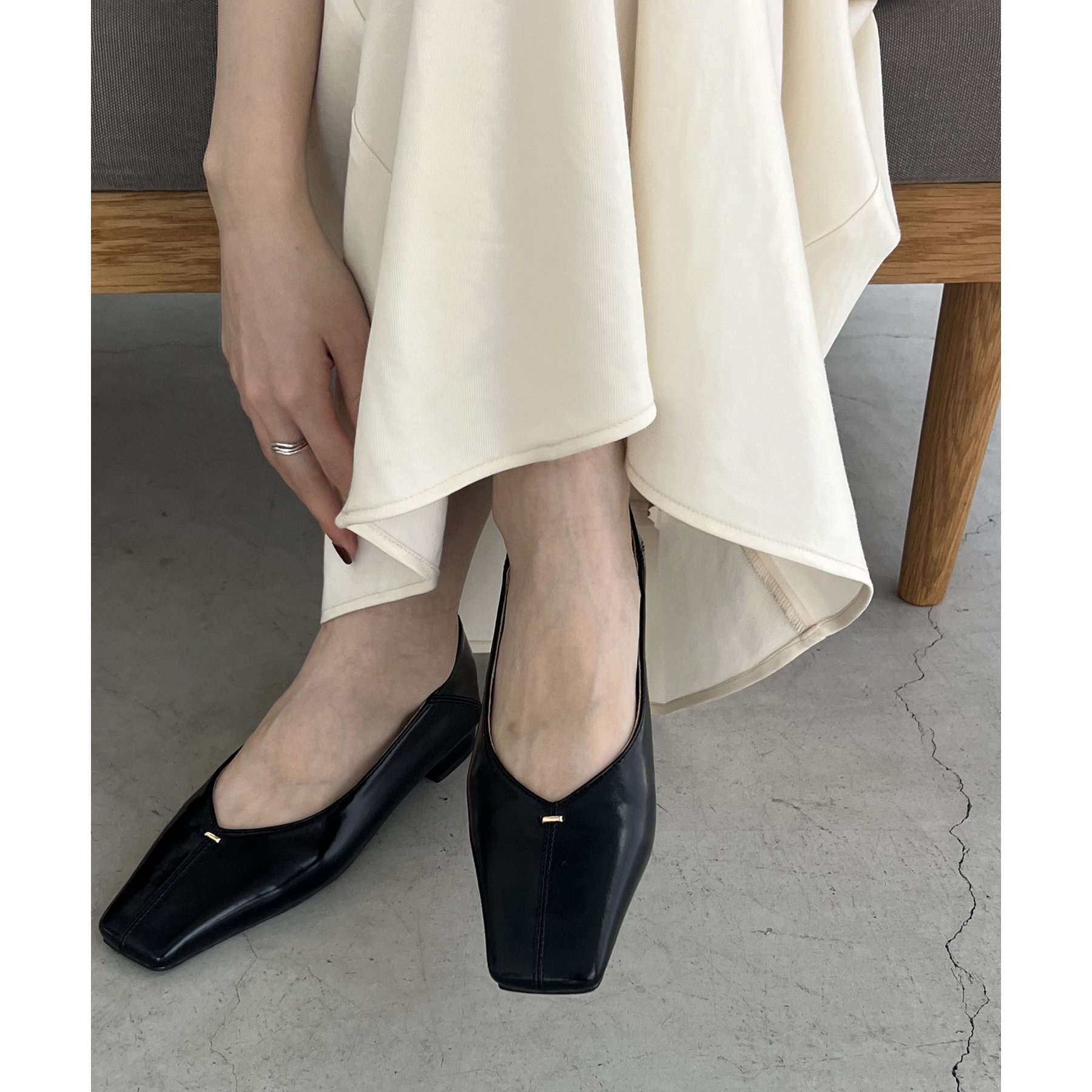 スクエアステッチフラットシューズ | ファッション通販サイト NUGU