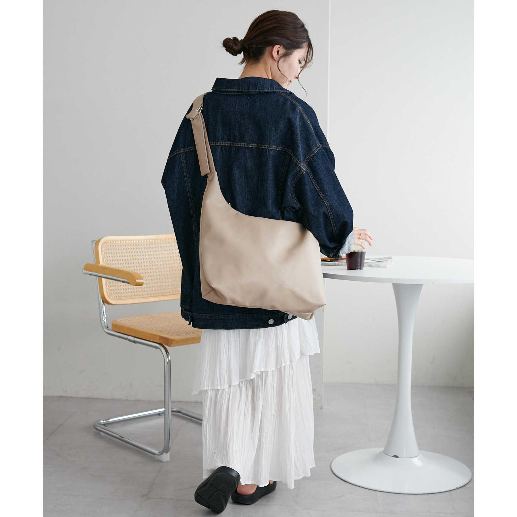 A4サイズ収納可◎】ソフトラウンドワンショルダーバッグ