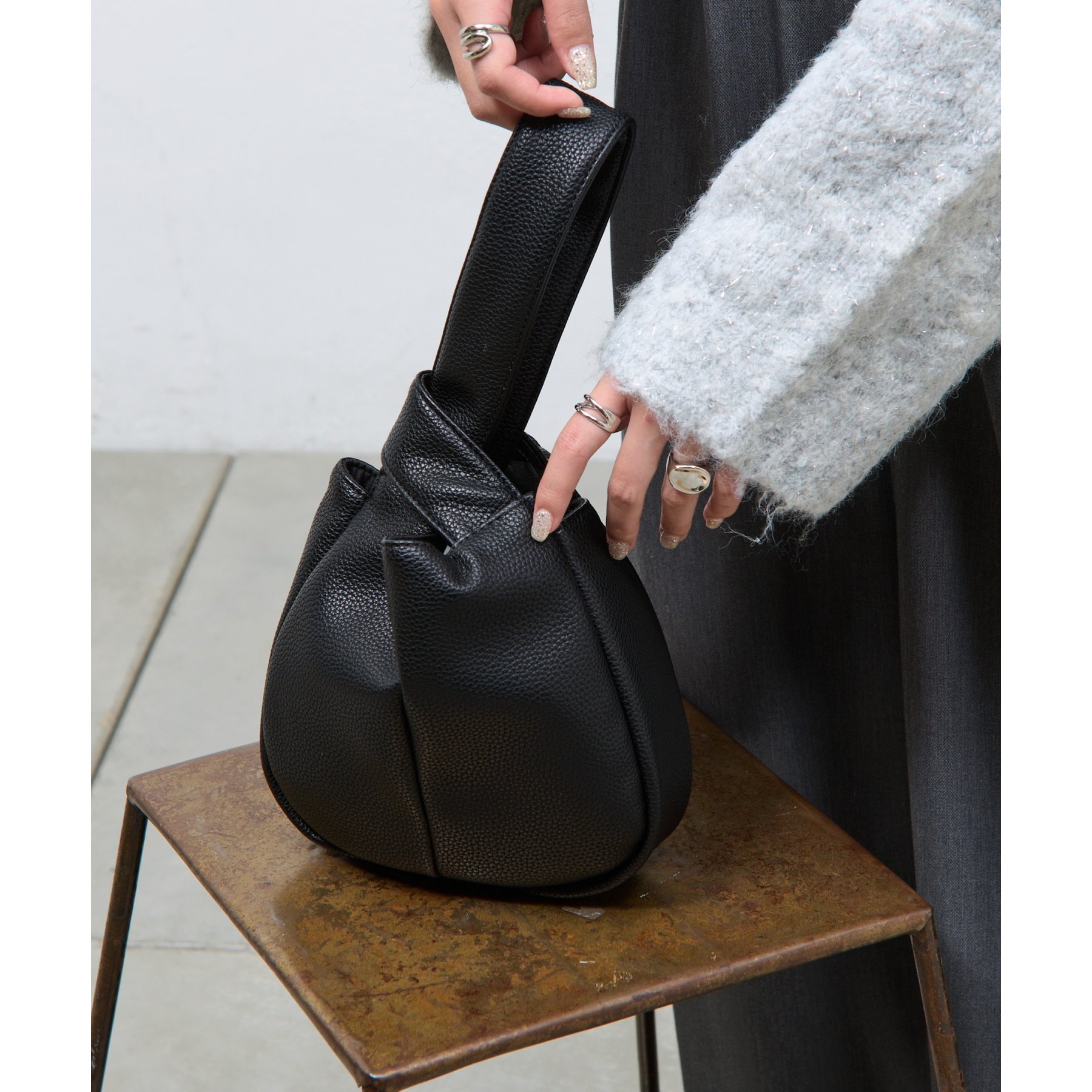 kinaさん one handle bag ワンハンドルバッグ ブラック 不破湊 ワンハンドルバッグ：ブラック – un-dimension