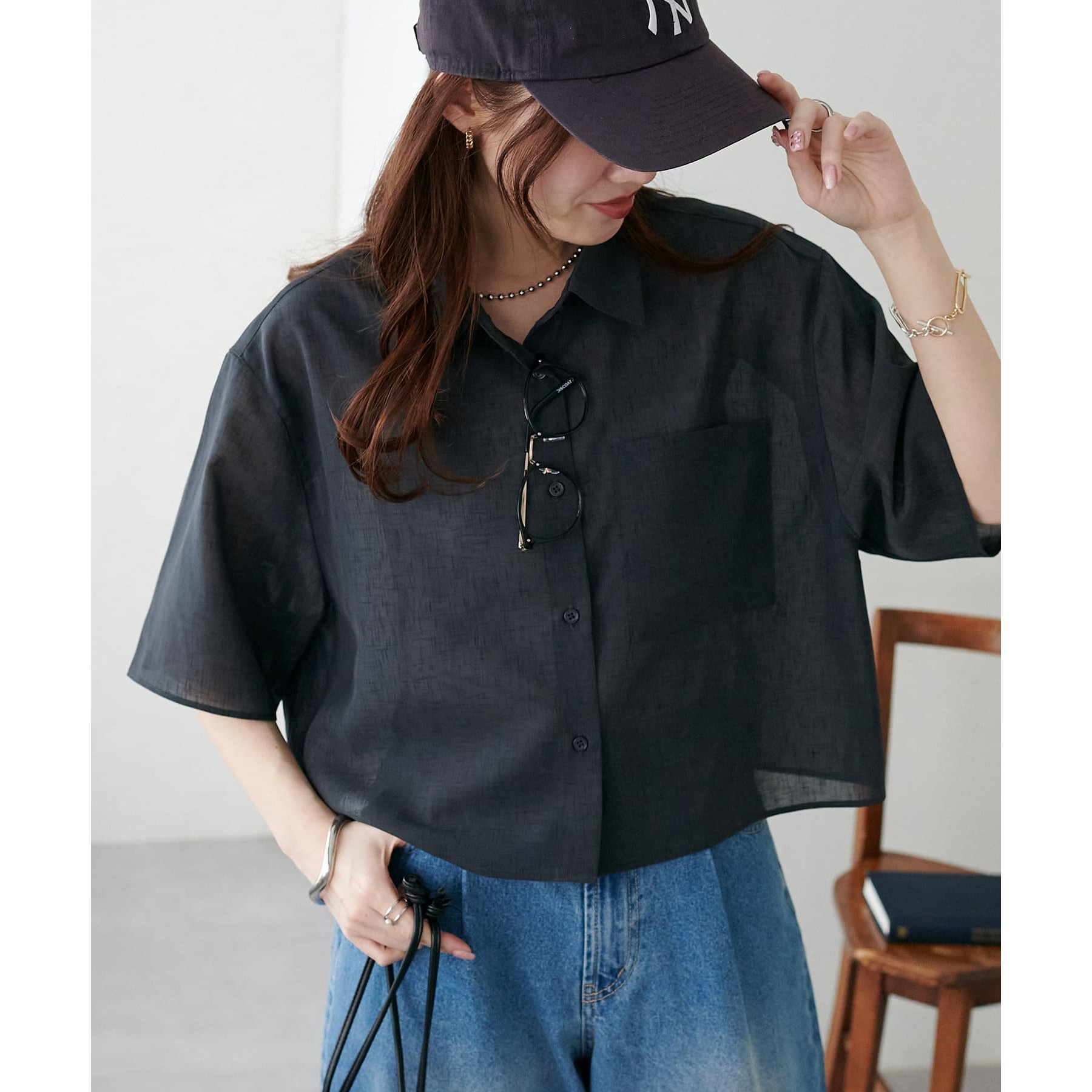 ザシンゾーン 23ss クロップドシアーシャツ 半袖 ブルー rg9 ザシンゾーン 23ss クロップドシアーシャツ 半袖 ブルー rg9