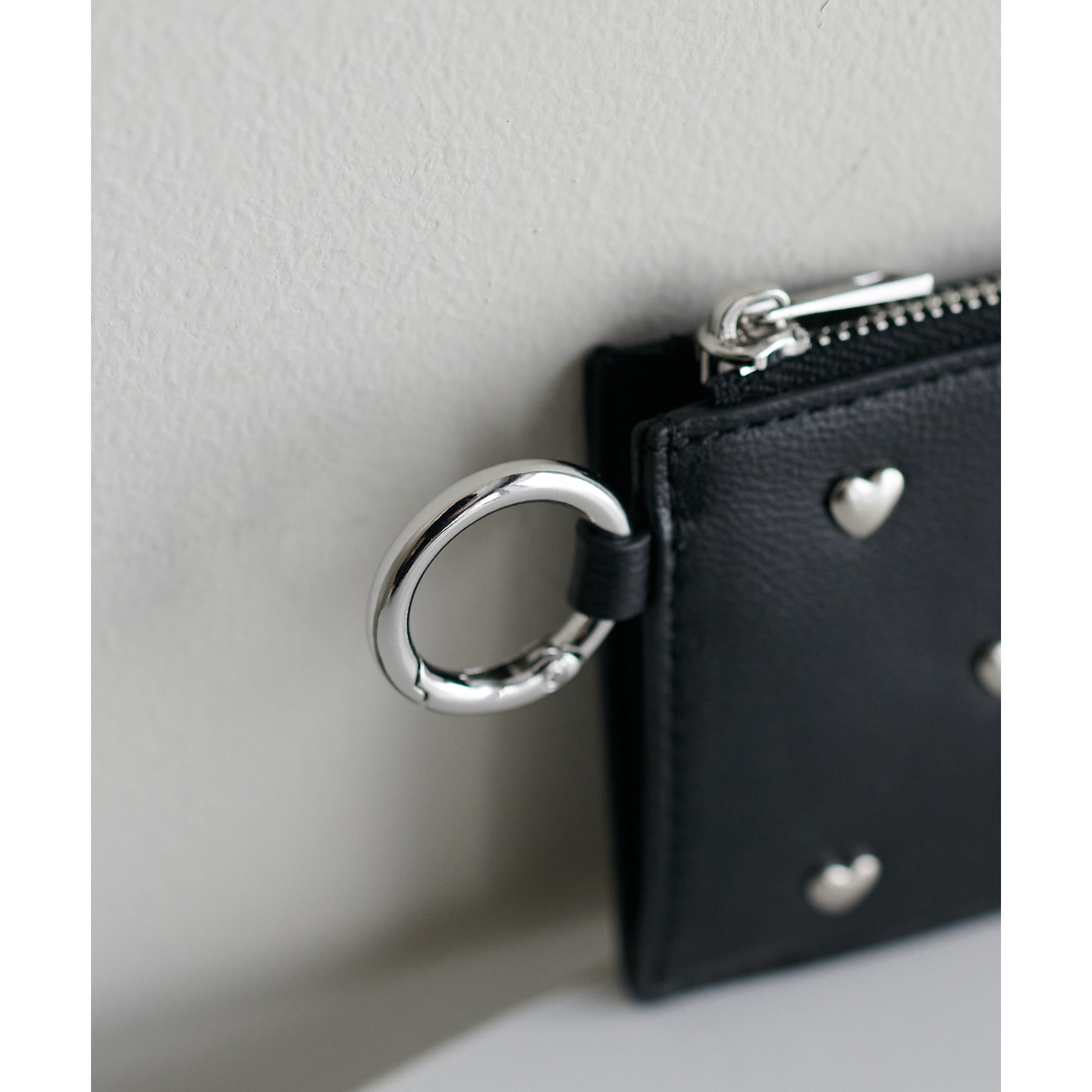 ハートスタッズスリムウォレット | ファッション通販サイト NUGU