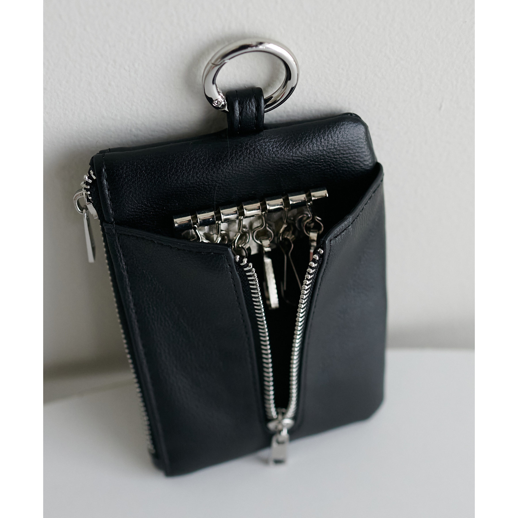 ハートスタッズミニポーチ | ファッション通販サイト NUGU