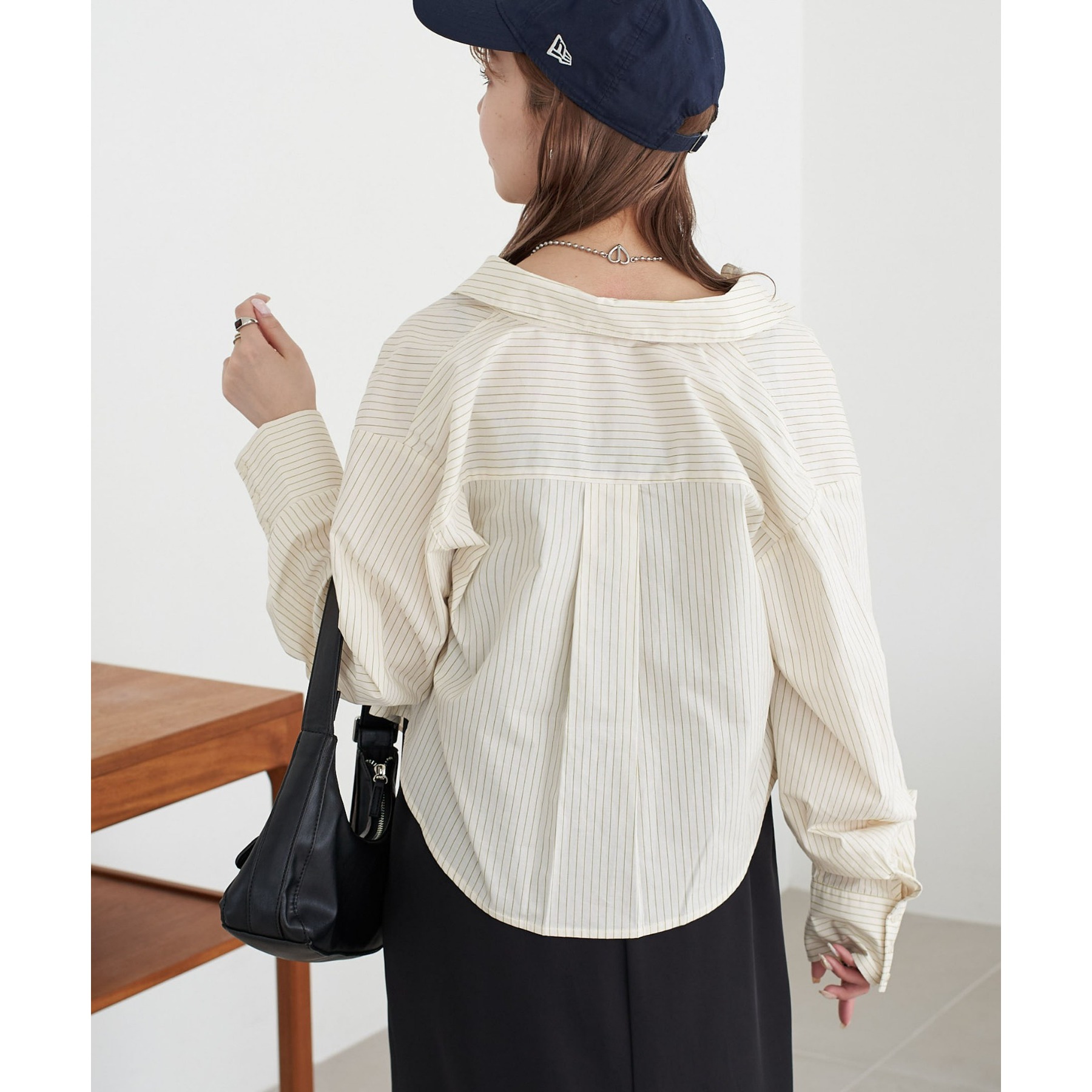 Fendi ストライプ クロップドシャツ Fendi ストライプ クロップドシャツ FENDI - FENDI クロップド