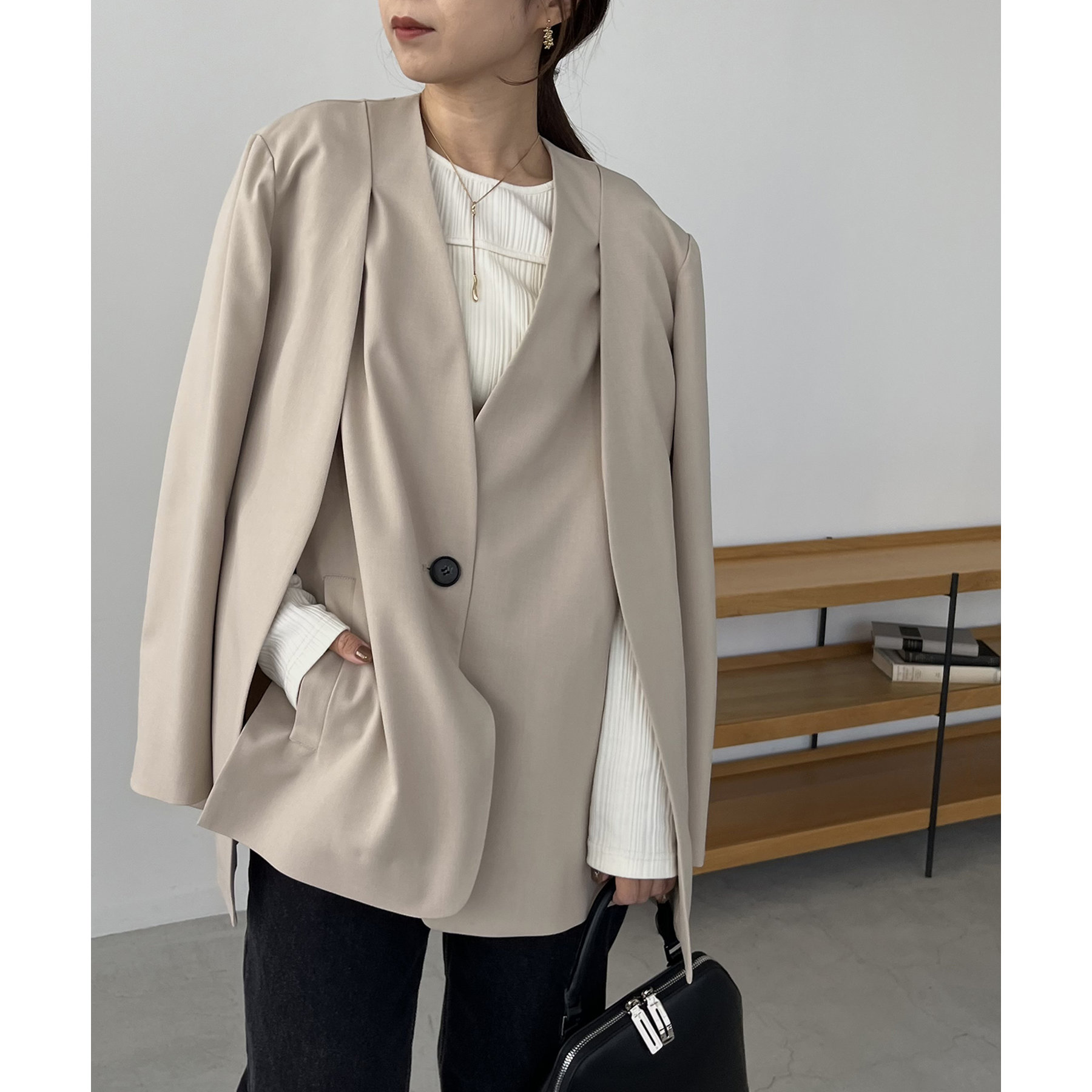 〈C.L〉スリットスリーブジャケット　新品 C.L】スリットスリーブジャケット | ファッション通販サイト NUGU
