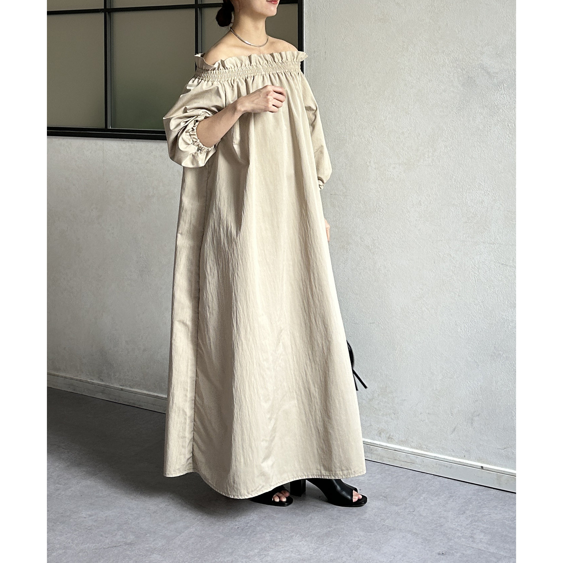 シャーリングネックオフショルワンピース | ファッション通販