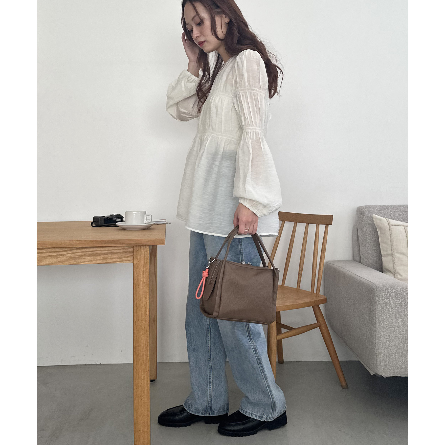 ソフトスクエアショルダーバッグ LAKOLE｜フェイクレザーソフトスクエアショルダーバッグ