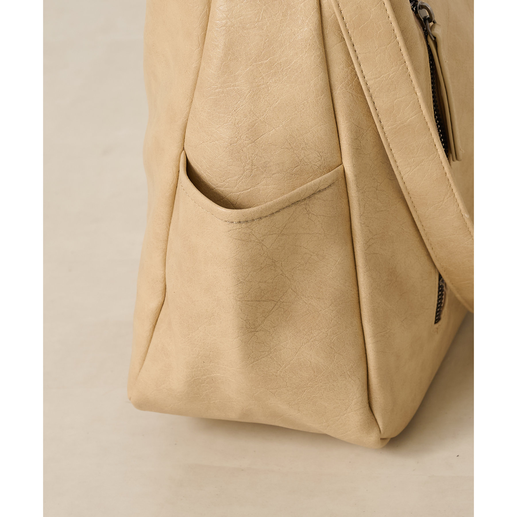 HOZE(ホゼ) TWIG_CAMEL[正規品/関税込] オイル調2wayビッグホーボーバッグ | ファッション通販サイト NUGU