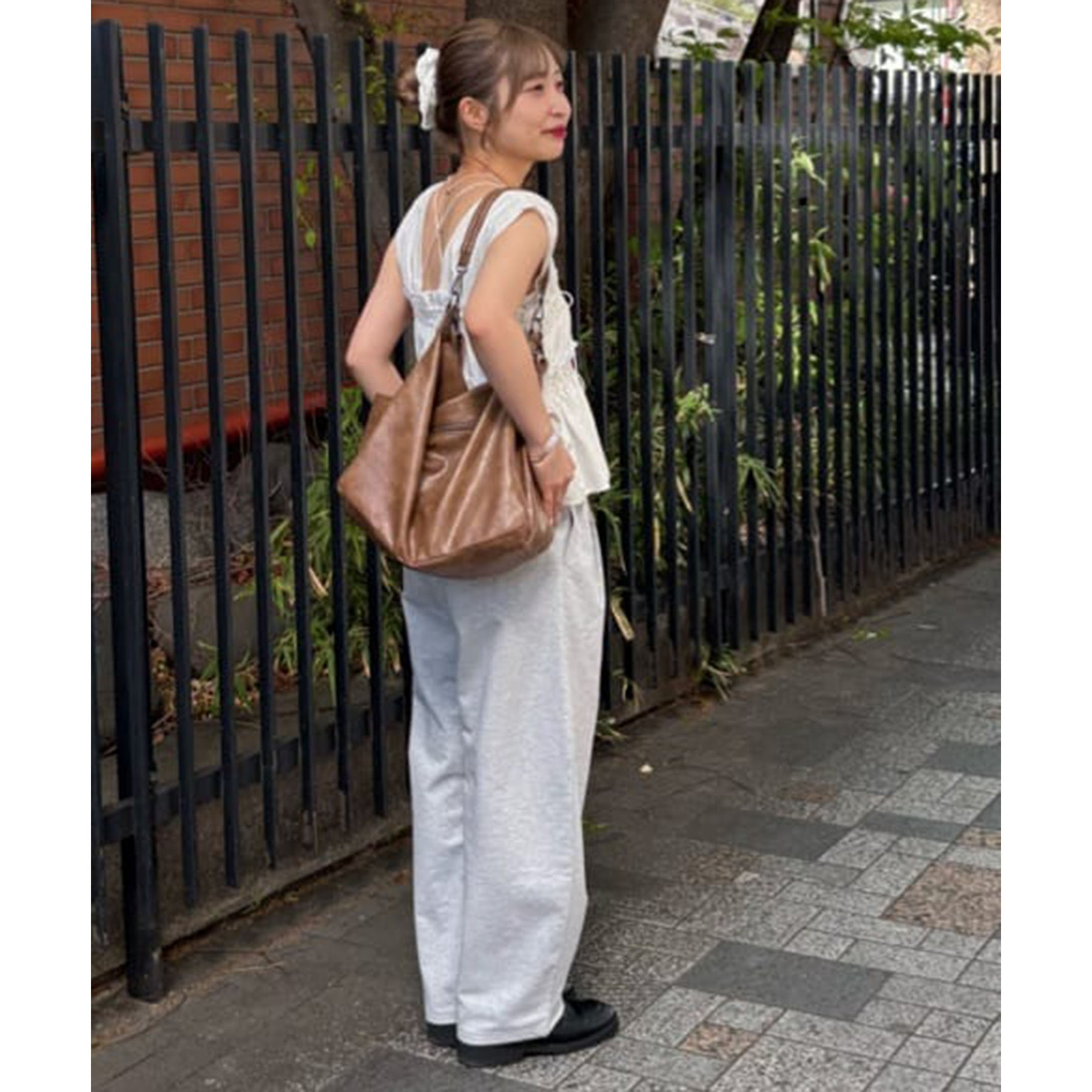 HOZE(ホゼ) TWIG_CAMEL[正規品/関税込] HOZYU Leather Cell Phone Bag Wallet Purse Crossbody Bag for