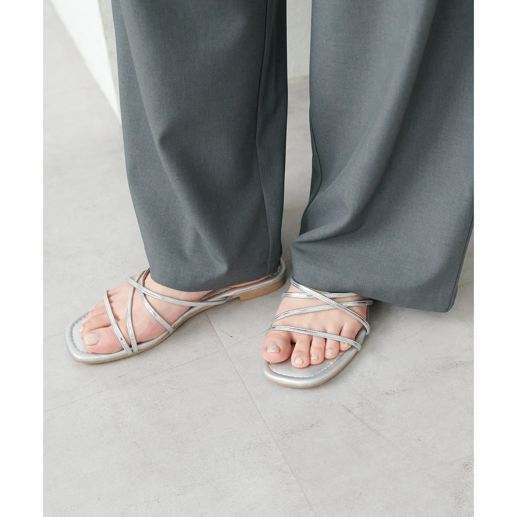 kaoCOACH ベージュ クロスストラップ サンダル　⭐️美品⭐️ kaoCOACH ベージュ クロスストラップ サンダル ⭐️美品