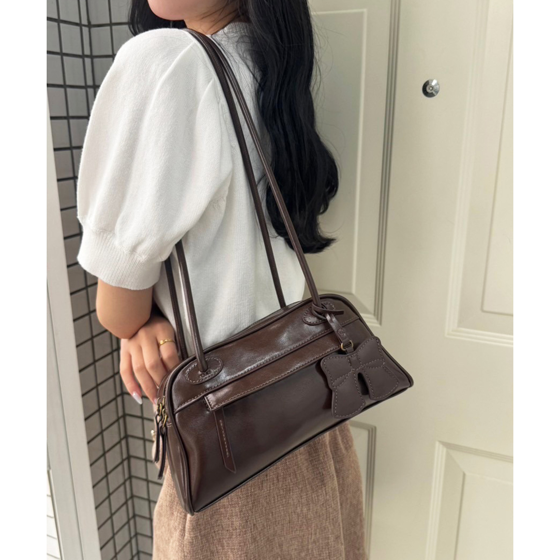 リボンチャーム付きボストンバッグ