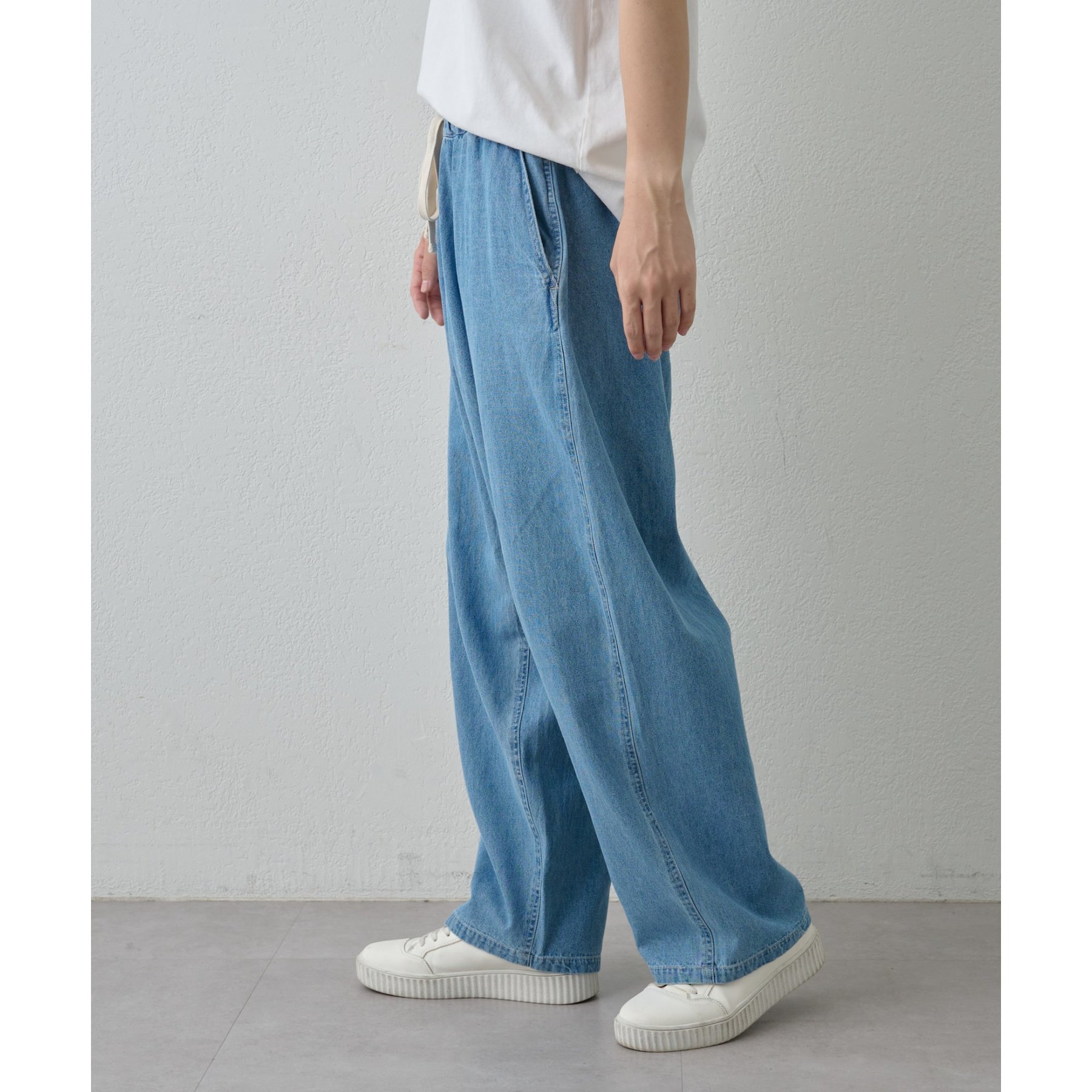 our こだわりシルエットのデニムパンツ　ライトブルー paradigm】ライトオンスデニムイージーパンツ | ファッション通販