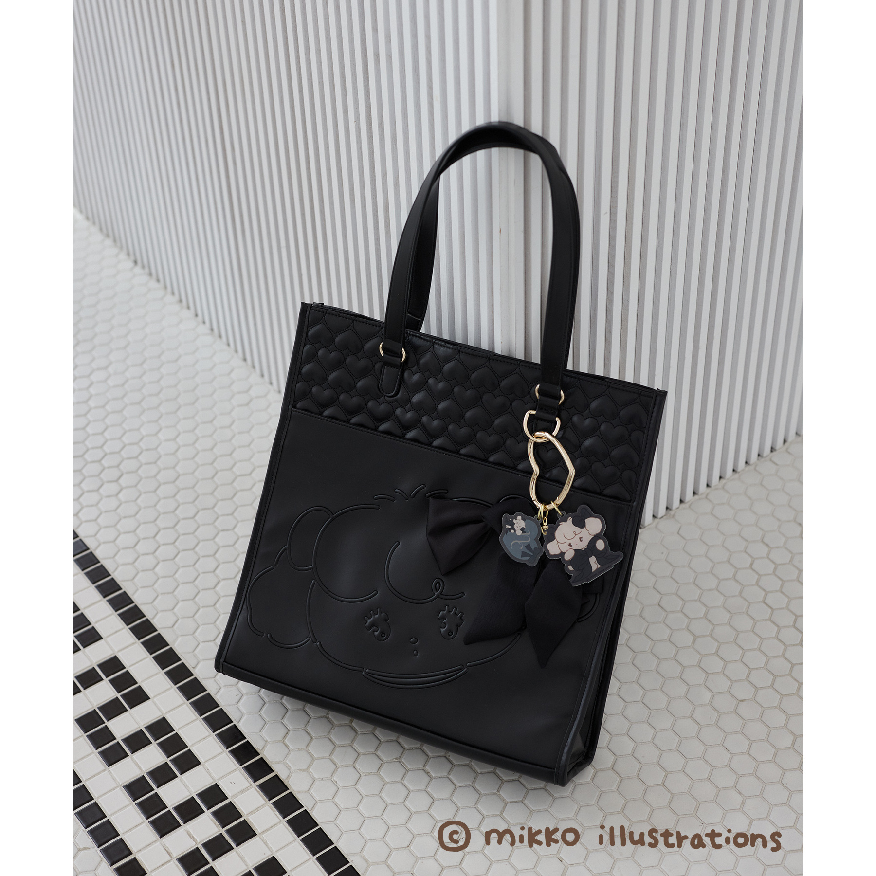 mikko マチ広トートバッグ　キャミー　popup 期間限定】mikko illustrations マチ広トートバッグ｜むにゅ