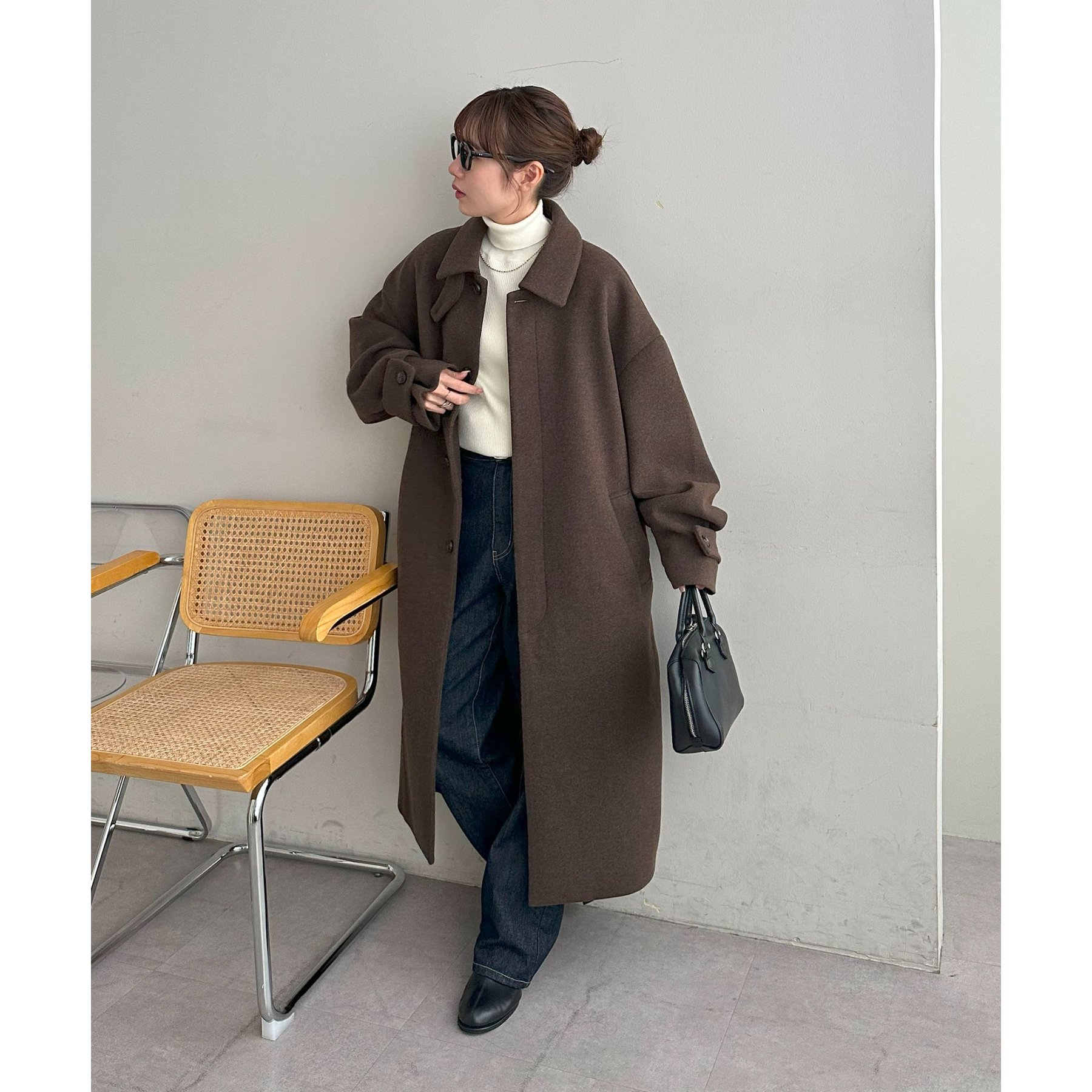 見た目以上の軽さ/ユニセックス】中空糸ベルテッドロングコート