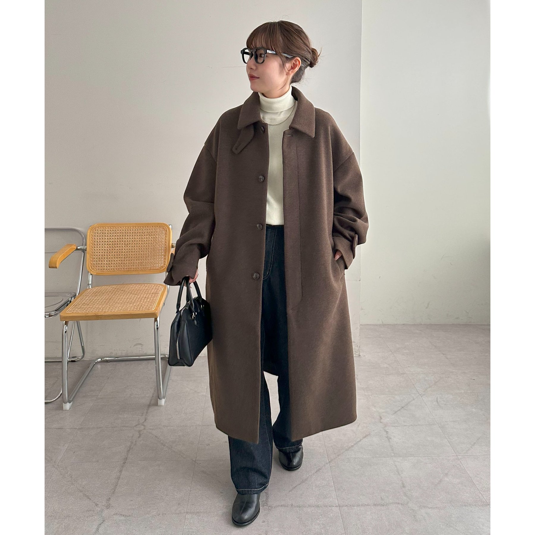 見た目以上の軽さ/ユニセックス】中空糸ベルテッドロングコート