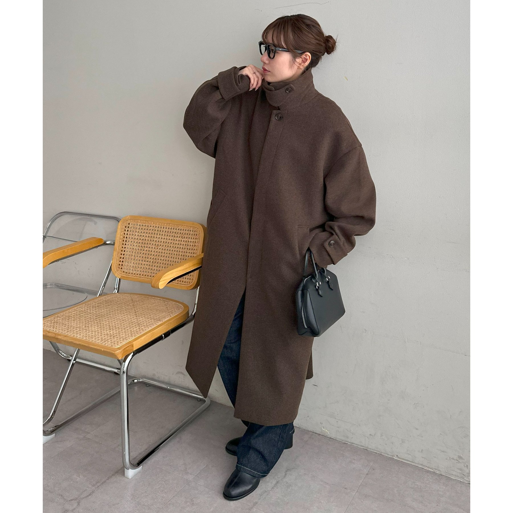 見た目以上の軽さ/ユニセックス　　中空糸ベルテッドロングコート 見た目以上の軽さ/ユニセックス】中空糸ベルテッドロングコート