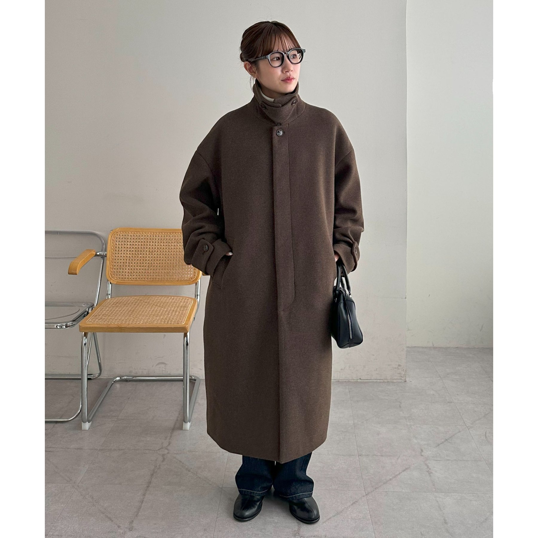 見た目以上の軽さ/ユニセックス　　中空糸ベルテッドロングコート 見た目以上の軽さ/ユニセックス】中空糸ベルテッドロングコート