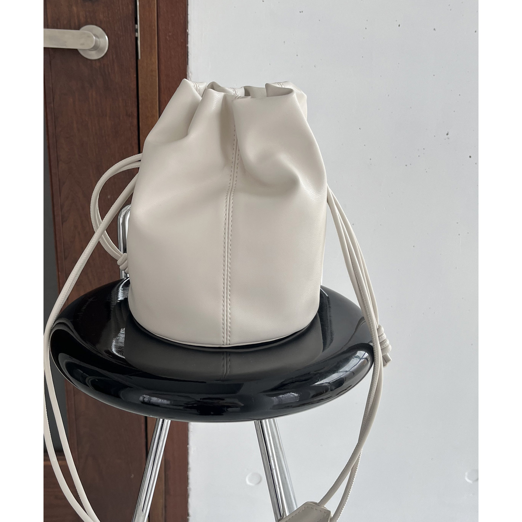 ◾️新品未使用　h.myriad 巾着ポーチ　ショルダーポーチ ◾️新品未使用 h.myriad 巾着ポーチ ショルダーポーチ 水玉巾着