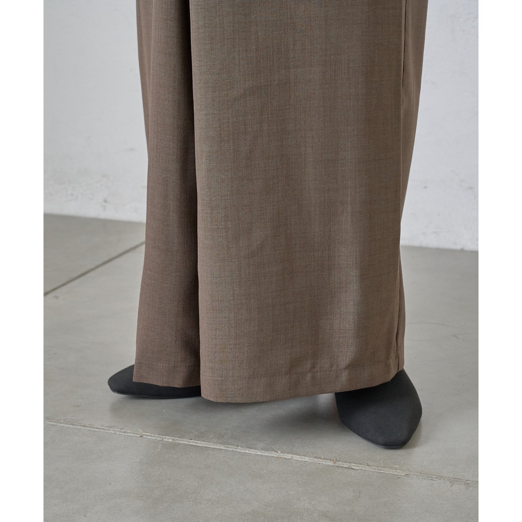 Vネックロンパース | ファッション通販サイト NUGU