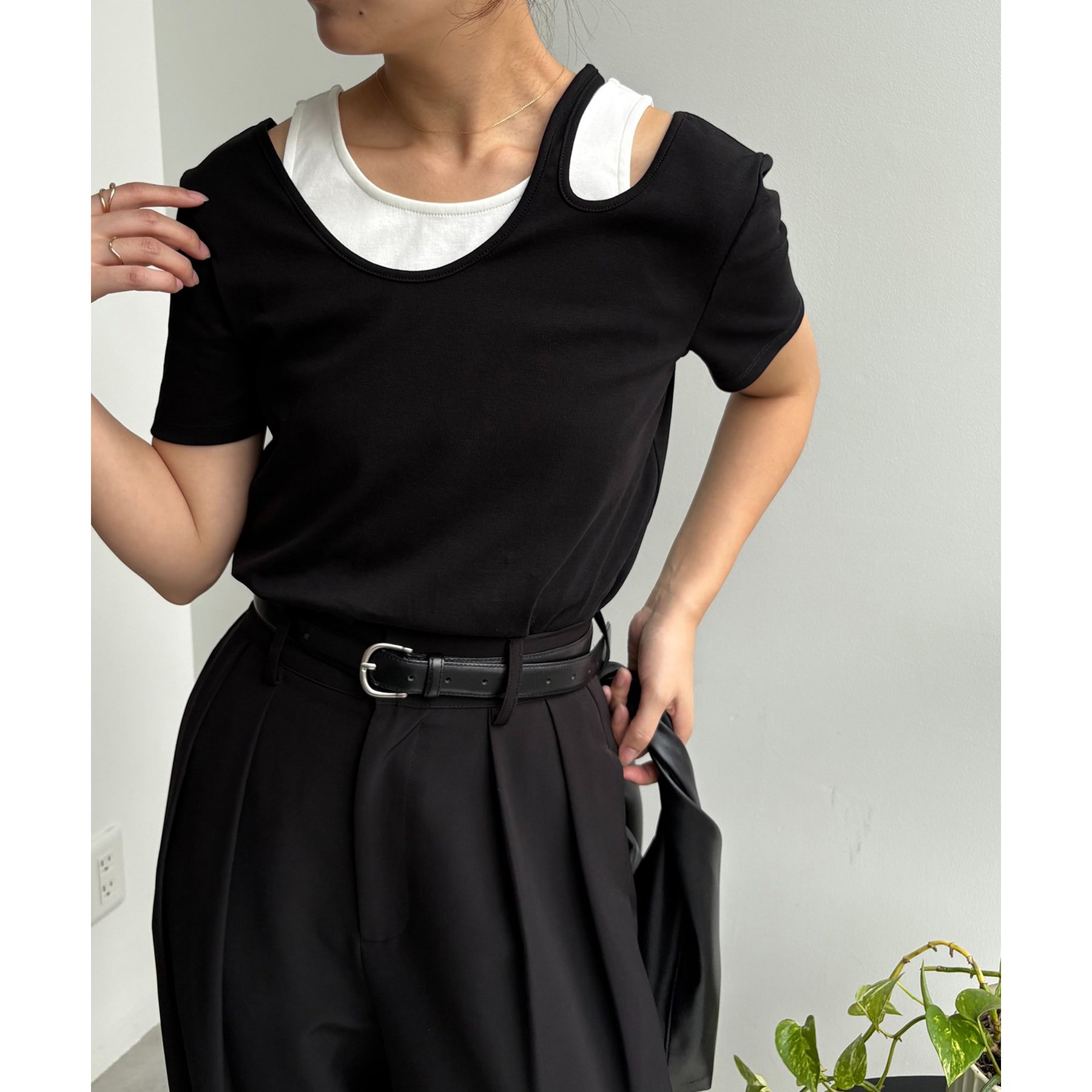 1枚で着映え】レイヤードアシメネックTシャツ | ファッション