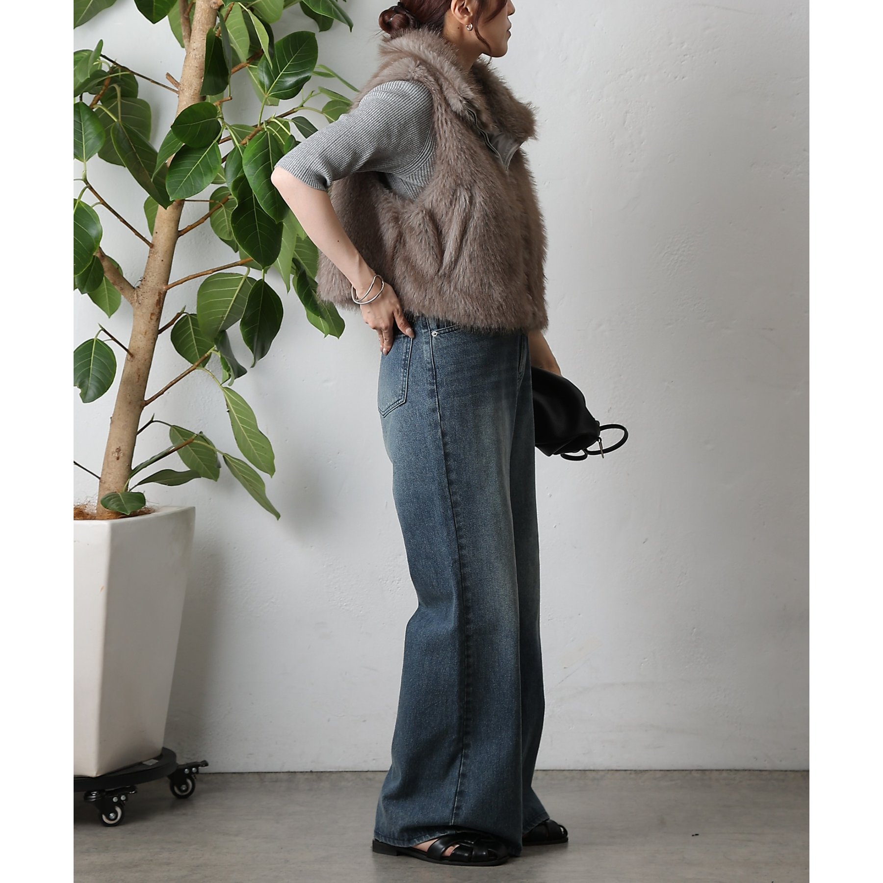 【no.】ファーベスト ノーカラーフェイクファーベスト(ベスト)｜アウター｜Mila Owen（ミラ