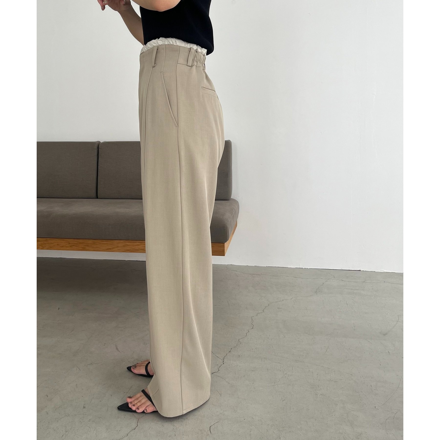 極美品　Anplegant フリルパンツ　ハイウエスト　ベージュ　S 極美品 Anplegant フリルパンツ ハイウエスト ベージュ S 極美品