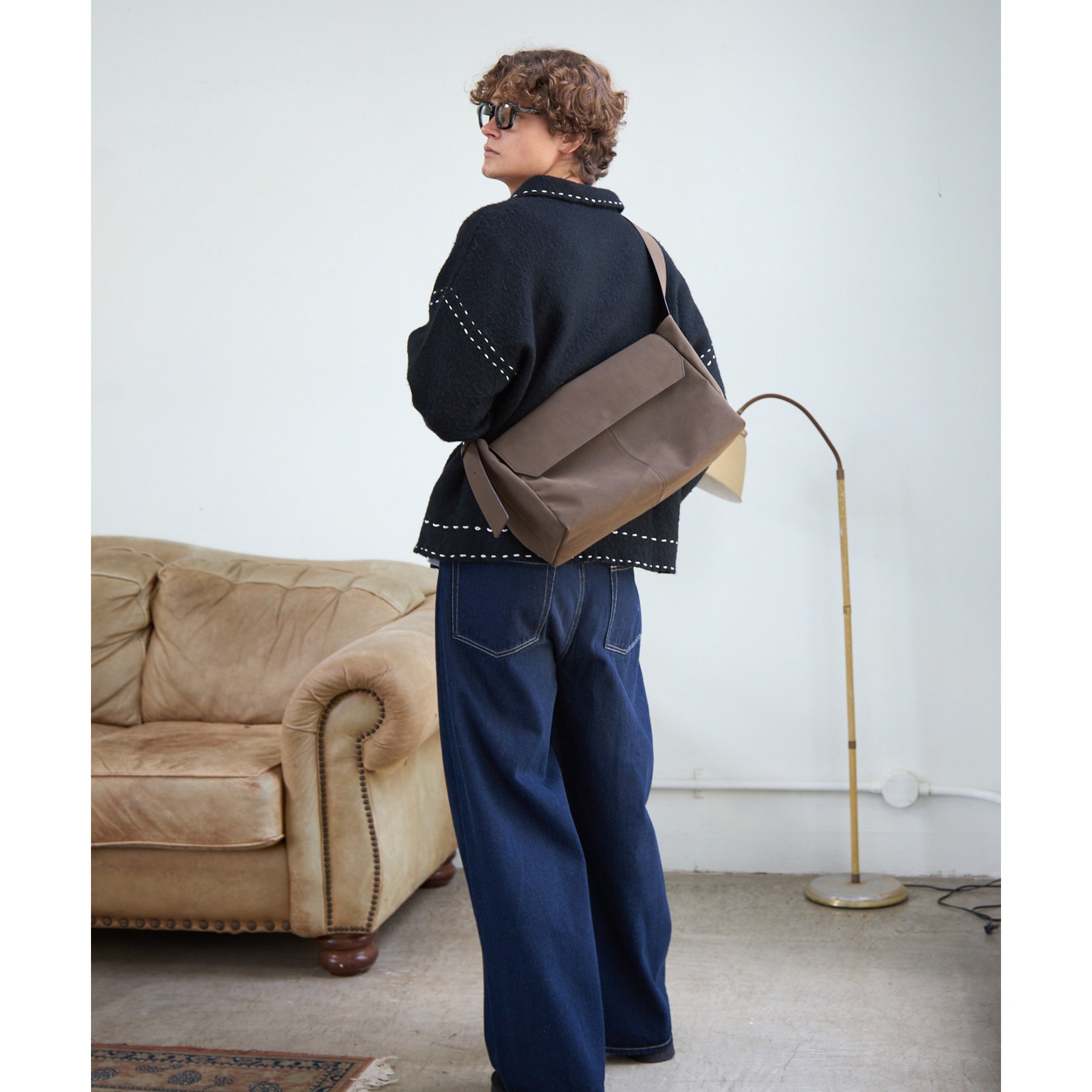 スエードフラップショルダーバッグ | ファッション通販サイト NUGU