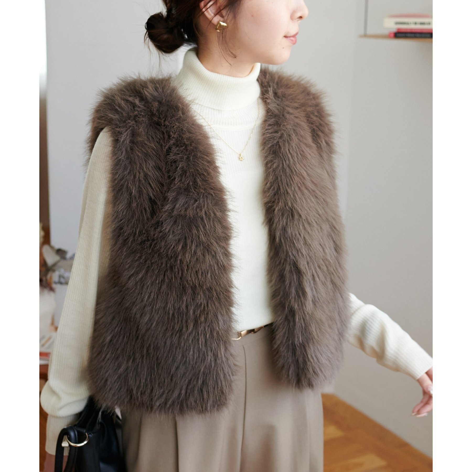 ご好評につき新色追加】ショートファーベスト | ファッション通販