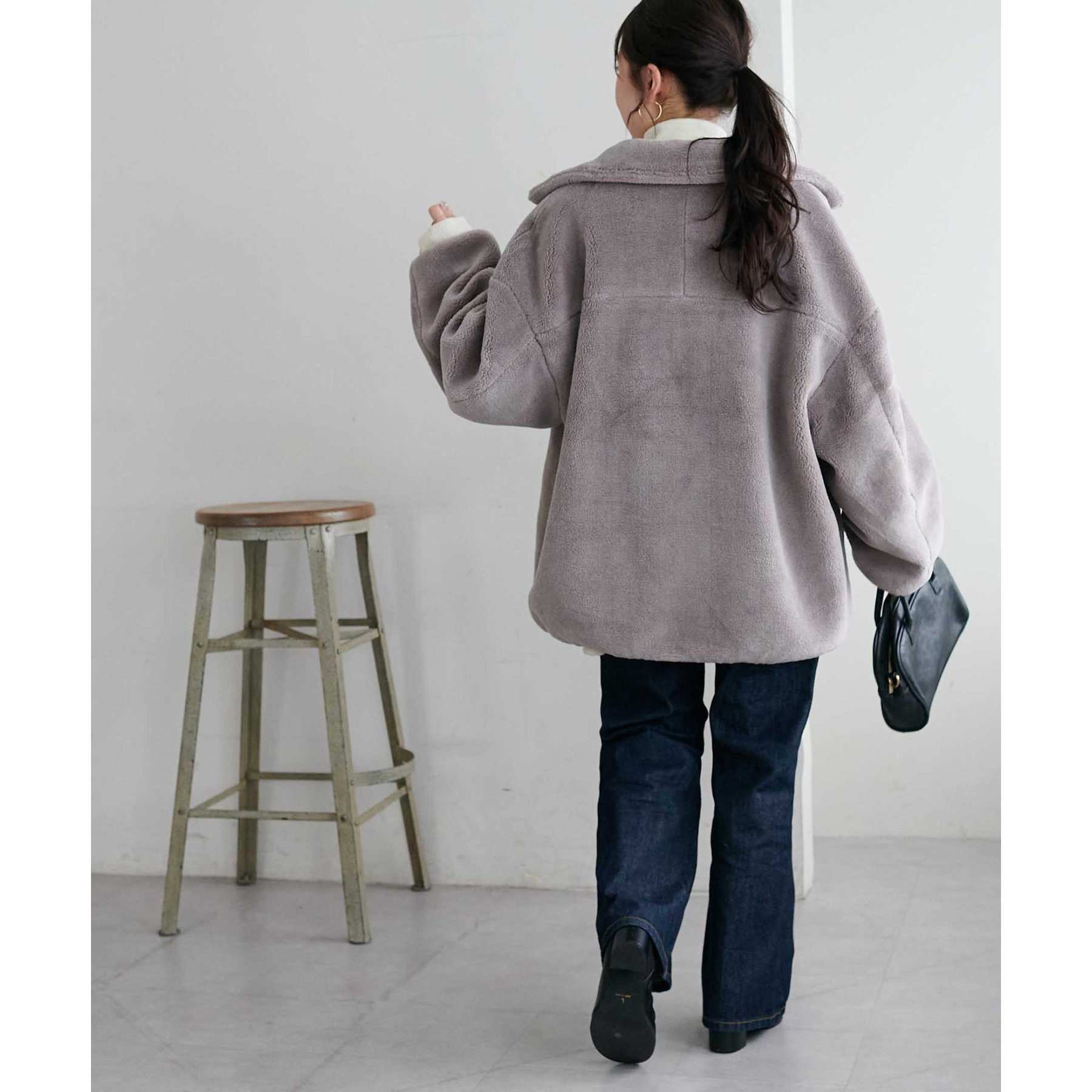 13611435_180_19_1800x1800_1765