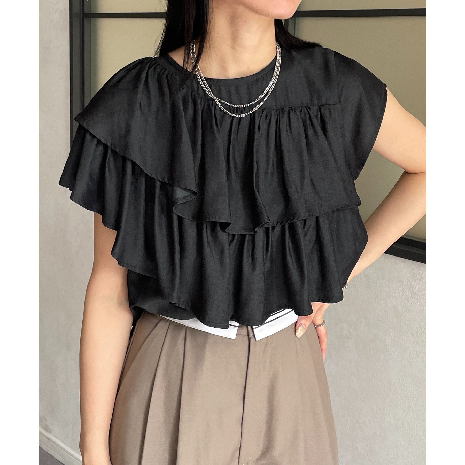 アシメラッフルフリルブラウス | ファッション通販サイト NUGU