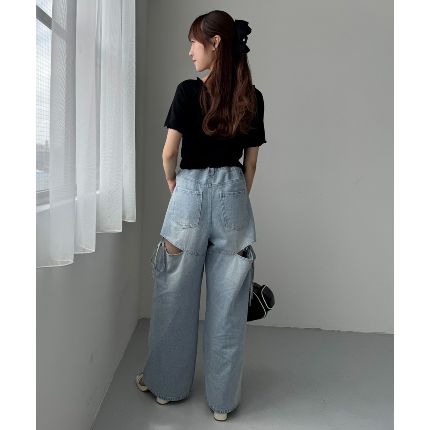 ウエストサイズ調整可】サイドあきリボンワイドデニム | ファッション