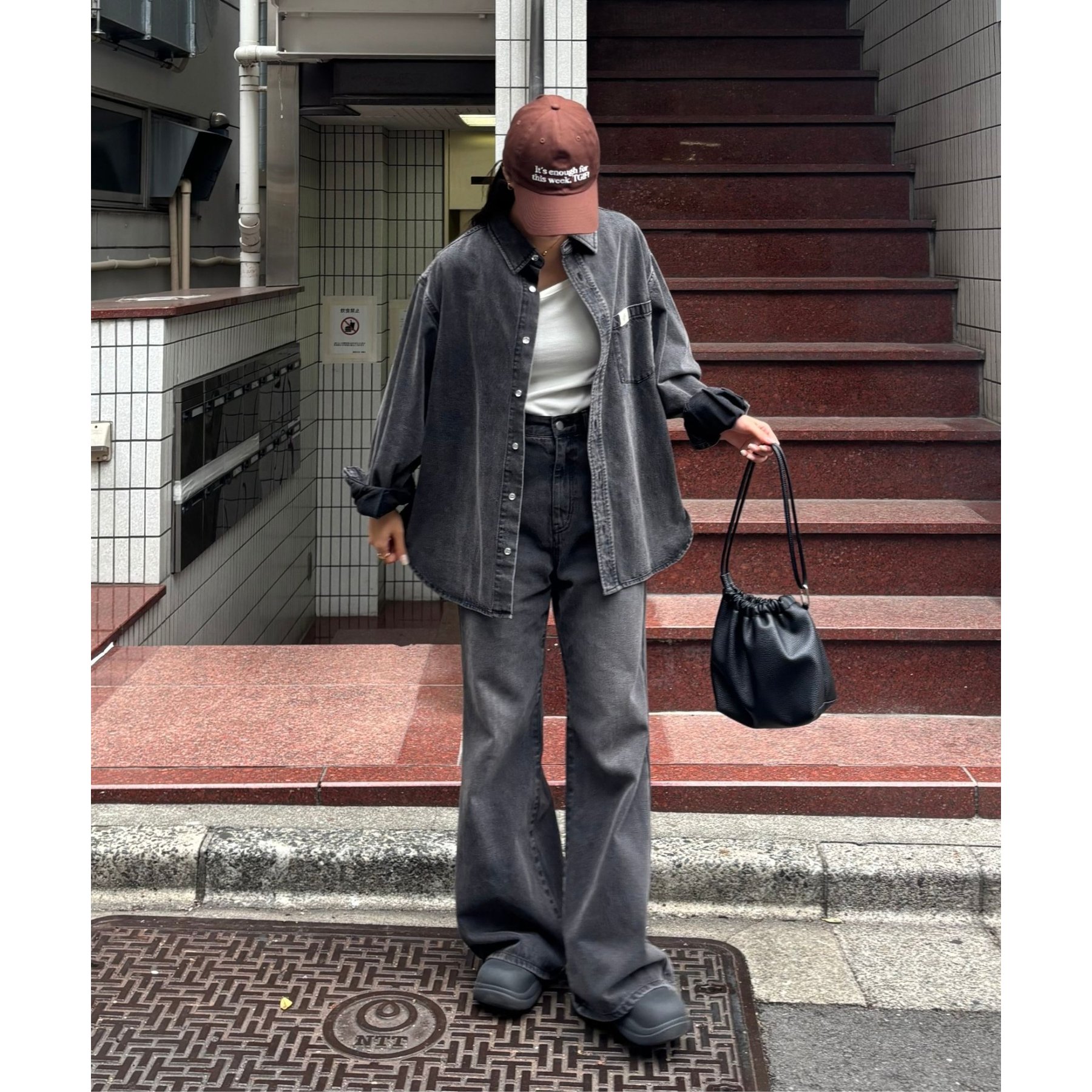 PIKO企画 / ウエスト調整可能】ダブルボタンフレアデニムパンツ