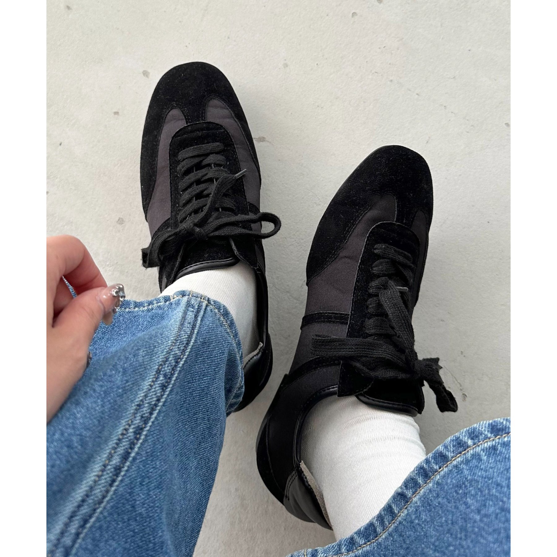 スエード調サテンバレエスニーカー | ファッション通販サイト NUGU