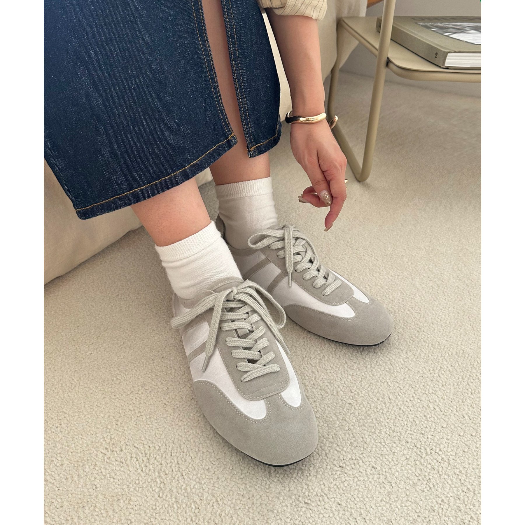 スエード調サテンバレエスニーカー